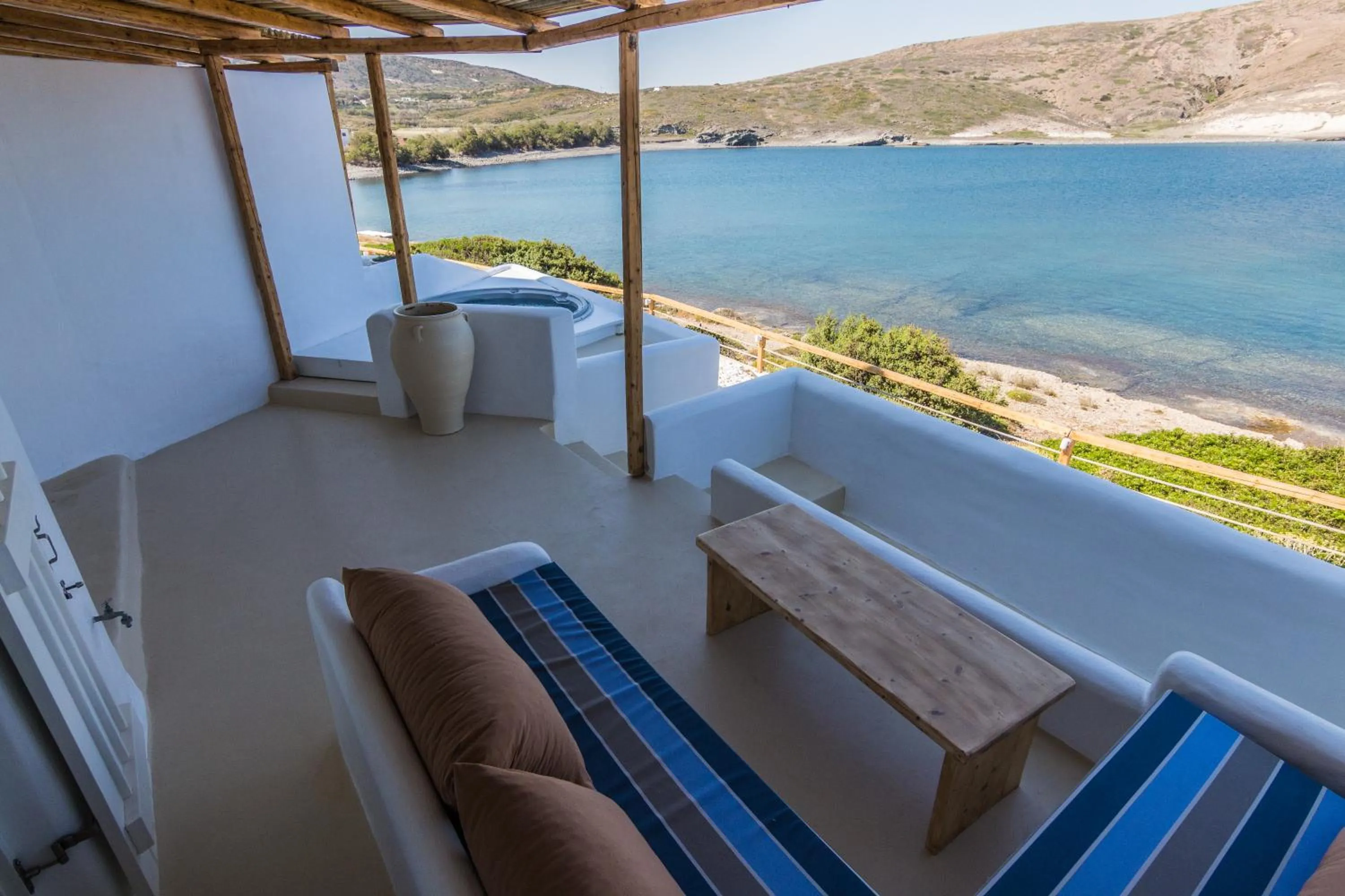Natural landscape in Salt Suites Milos