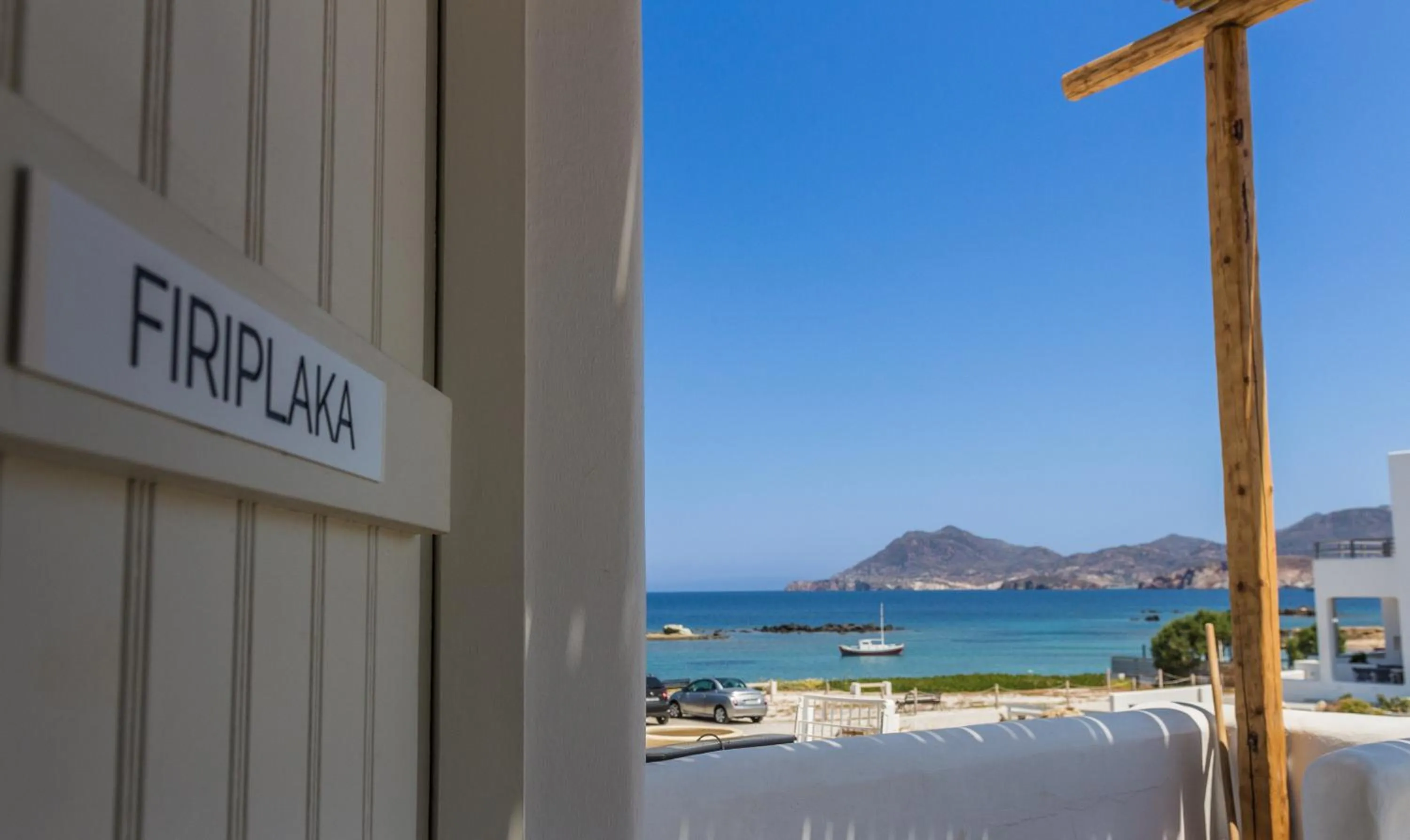 Day in Salt Suites Milos