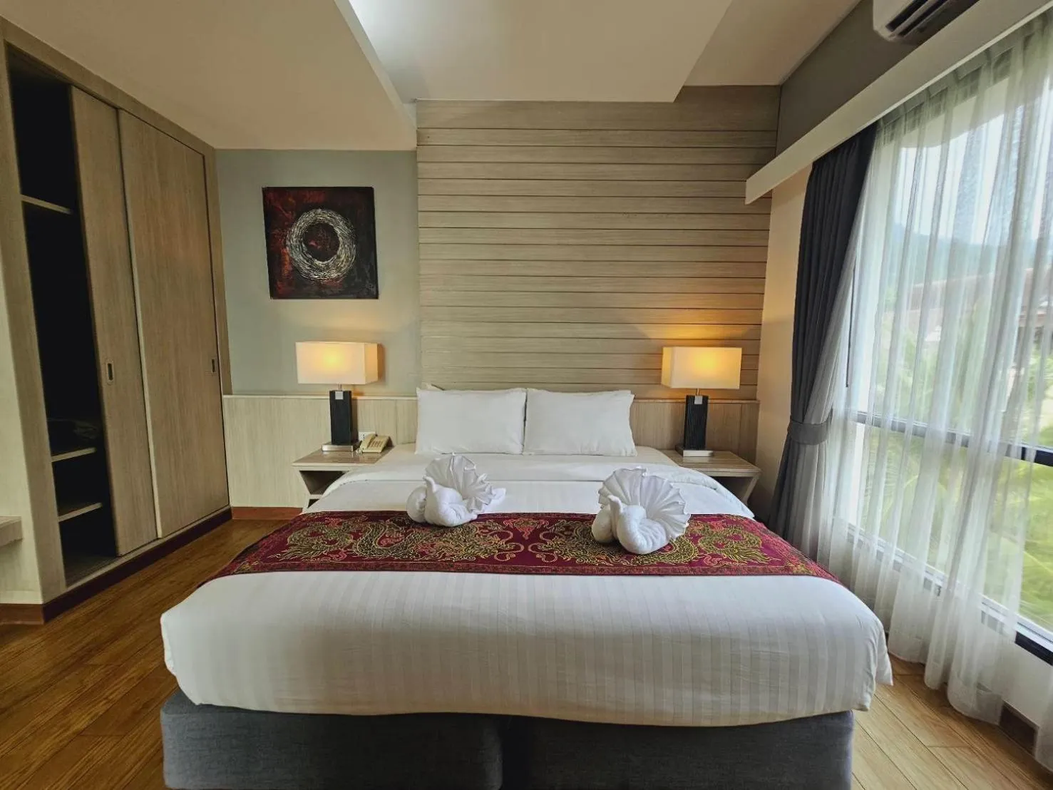 Bedroom, Bed in Du Talay Hotel Koh Chang