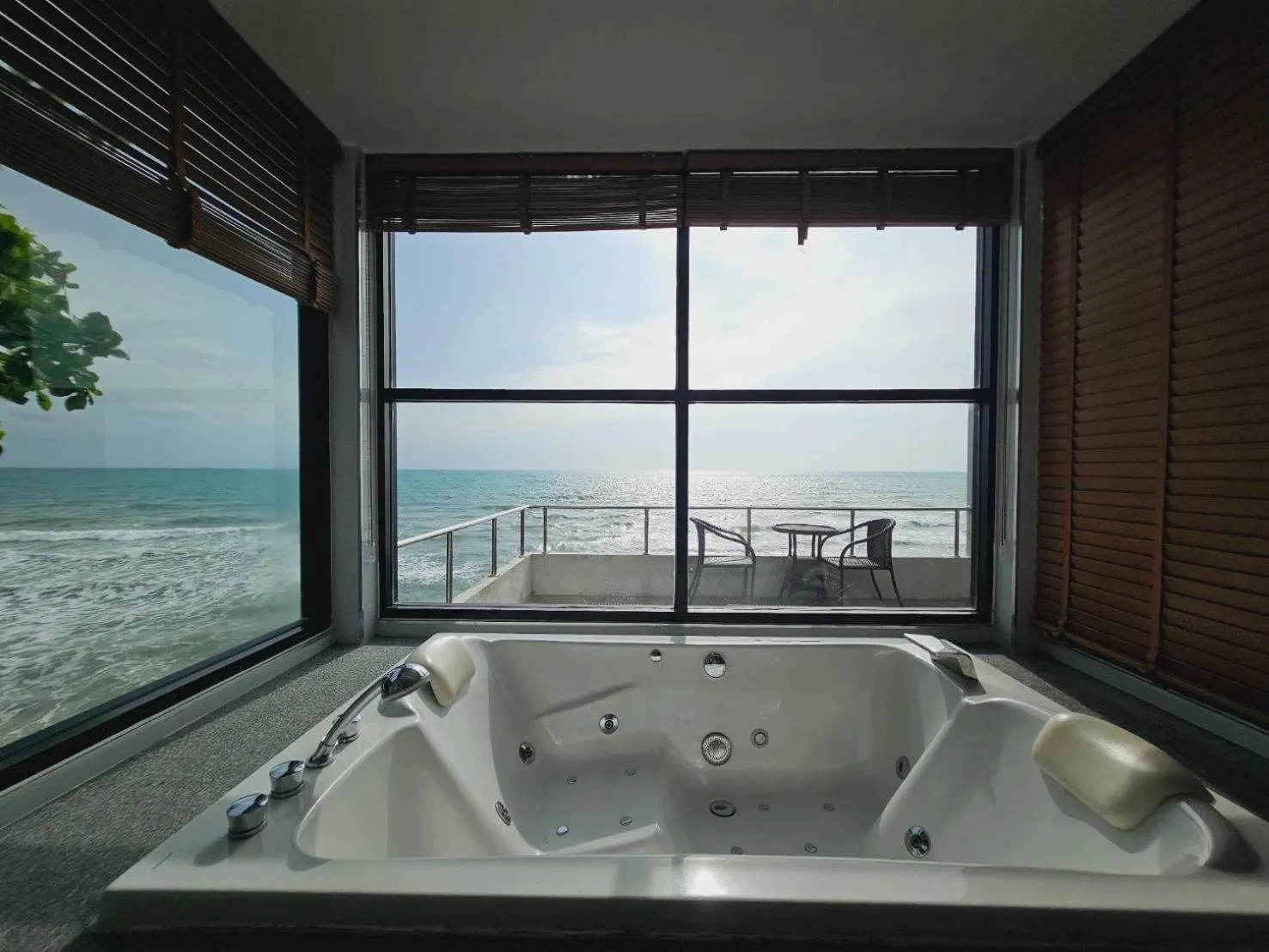 Bathroom in Du Talay Hotel Koh Chang