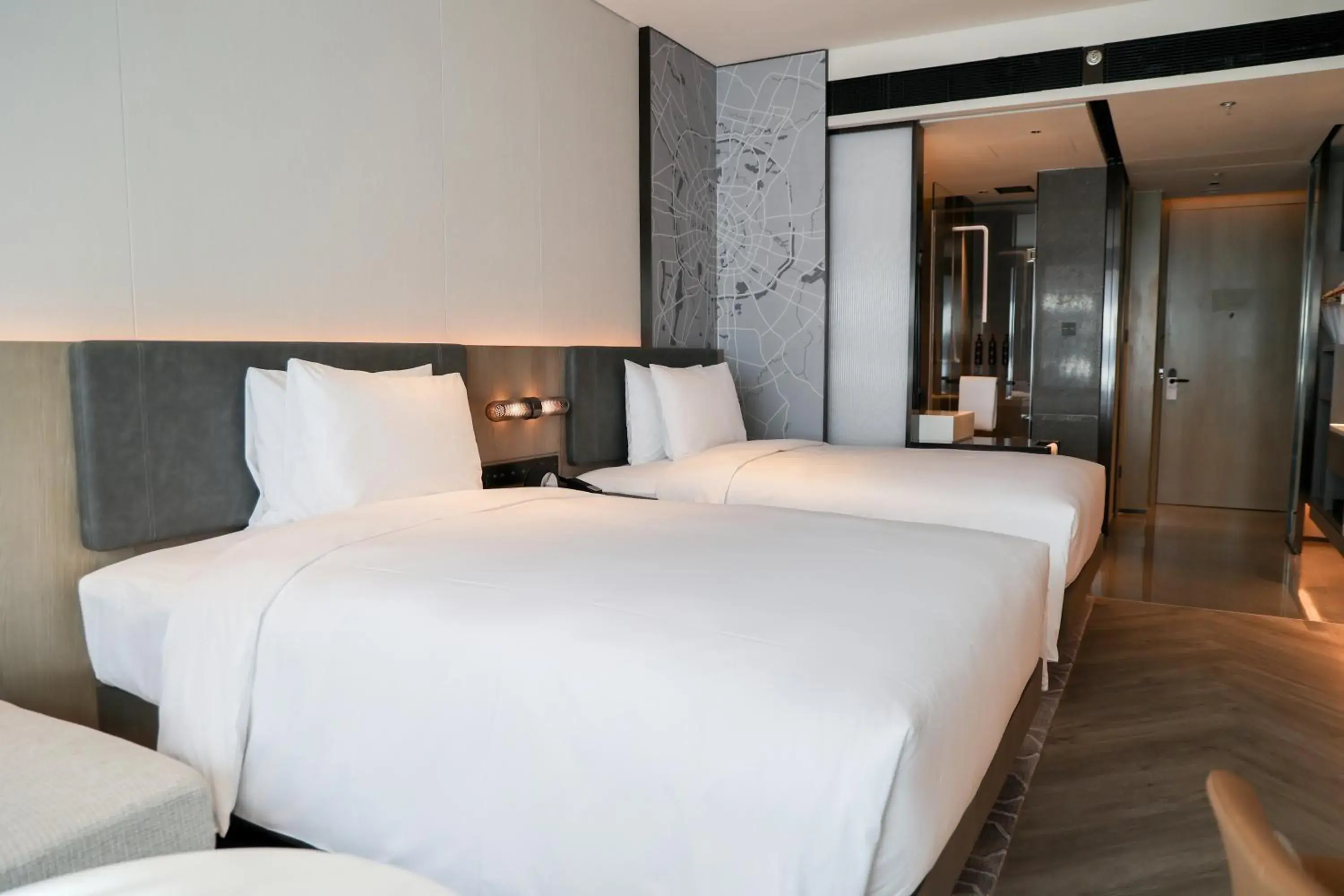 Business King Room with City View in AC Hotel by Marriott Chengdu North Business King Room with City View in AC Hotel by Marriott Chengdu North