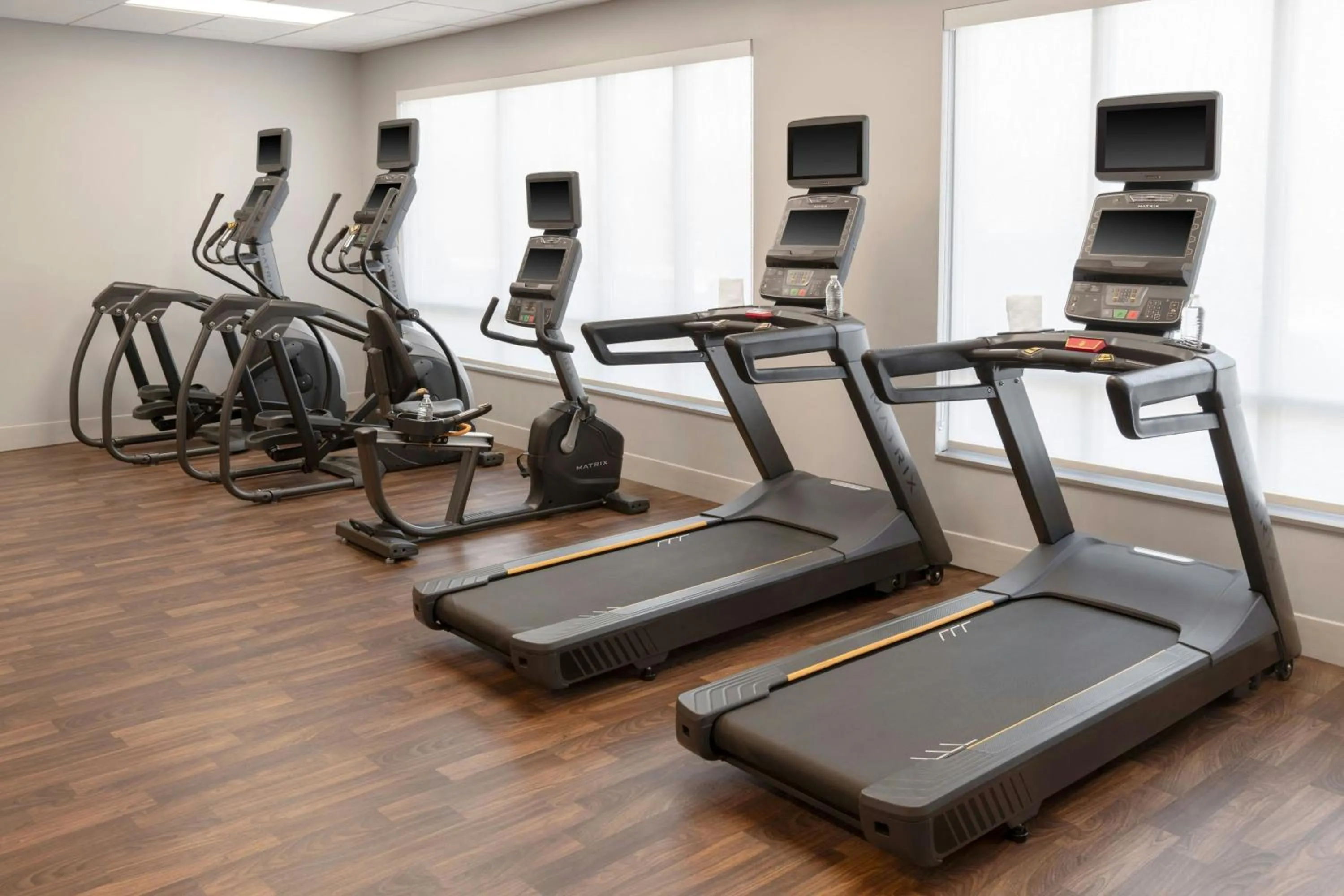 Fitness centre/facilities in TownePlace Suites by Marriott Detroit Taylor