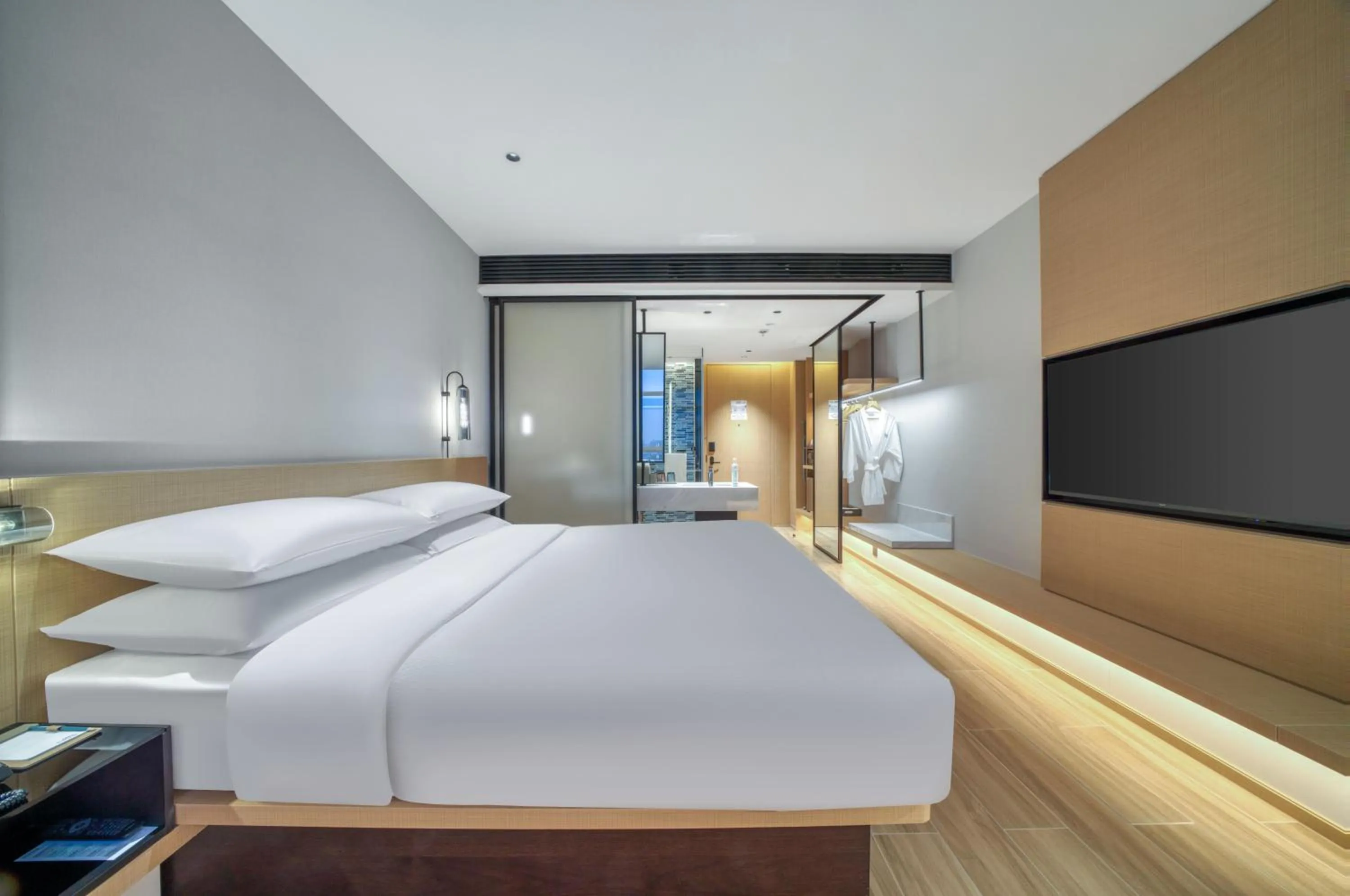 Bedroom, Bed in Fairfield by Marriott Hangzhou Wulin Square, China