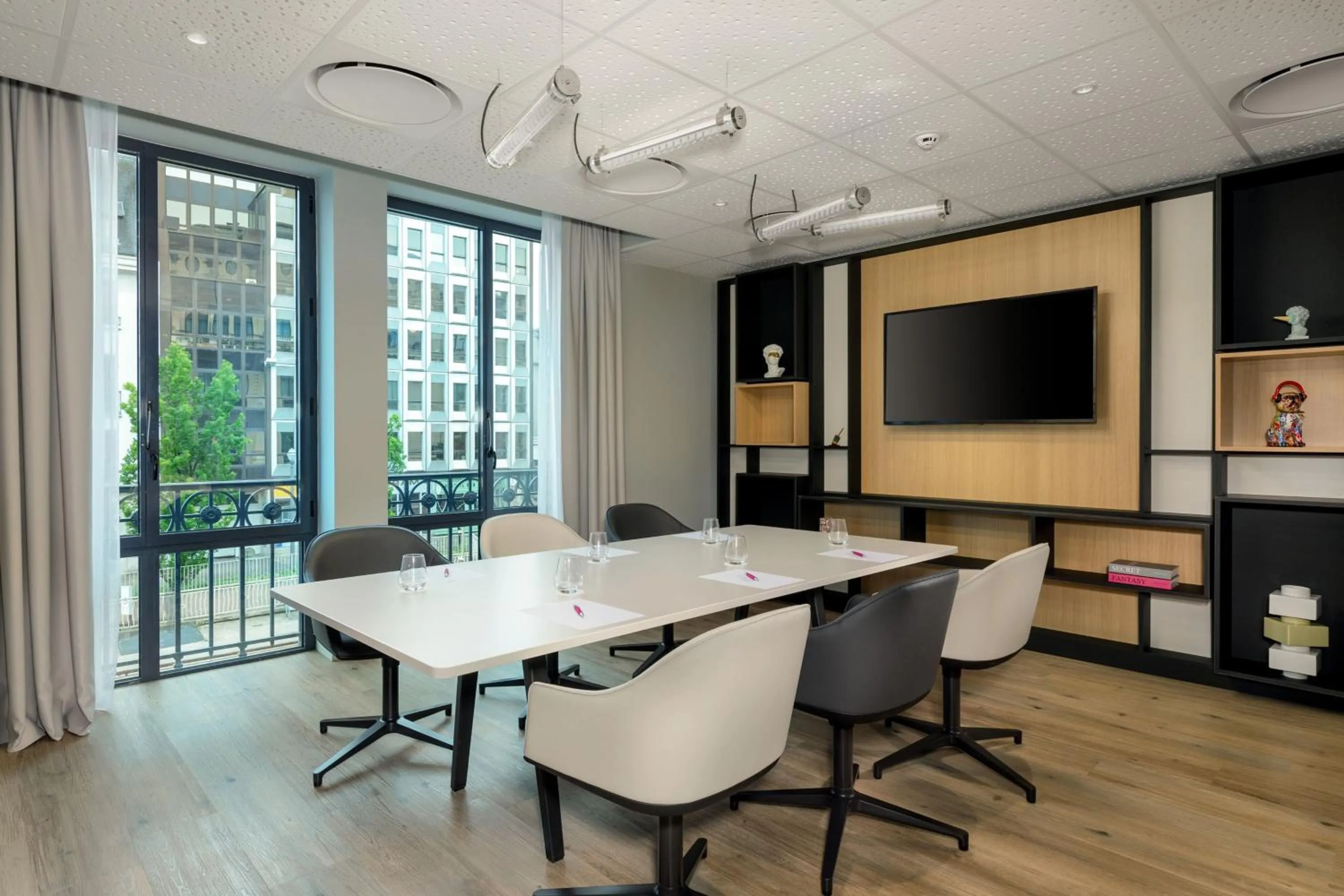 Business facilities in Aloft Hotel, By Marriott