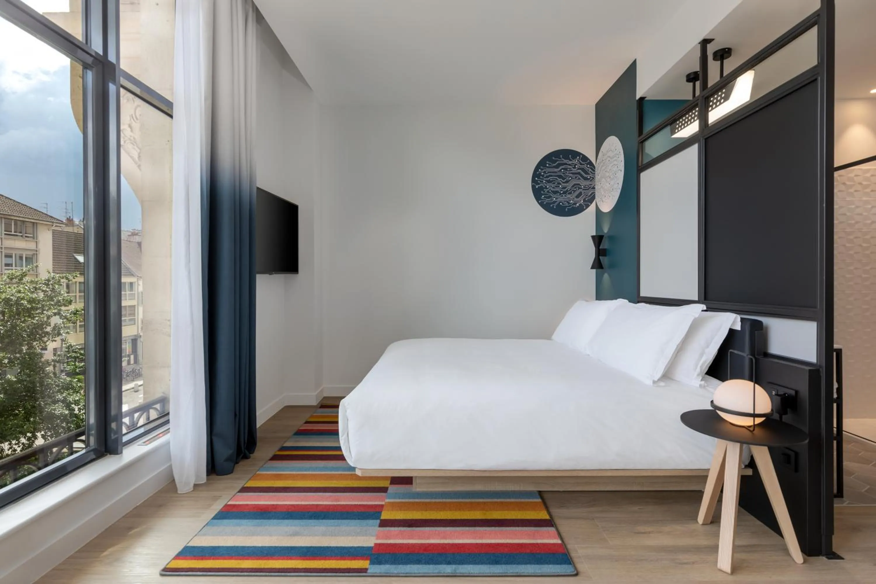 Bedroom, Bed in Aloft Hotel, By Marriott