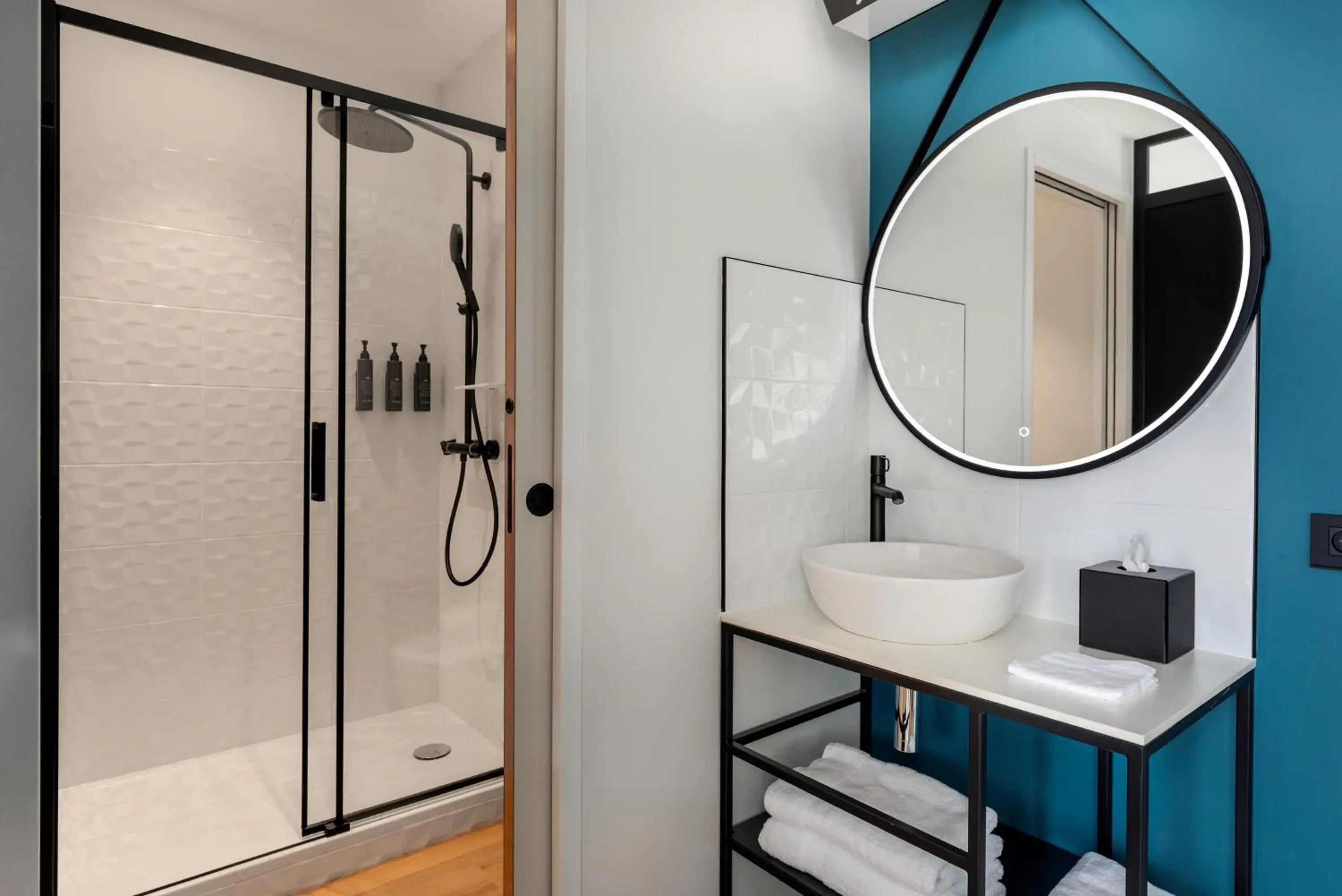 Aloft Queen Room - access to the SPA included in Aloft Hotel, By Marriott Aloft Queen Room - access to the SPA included in Aloft Hotel, By Marriott