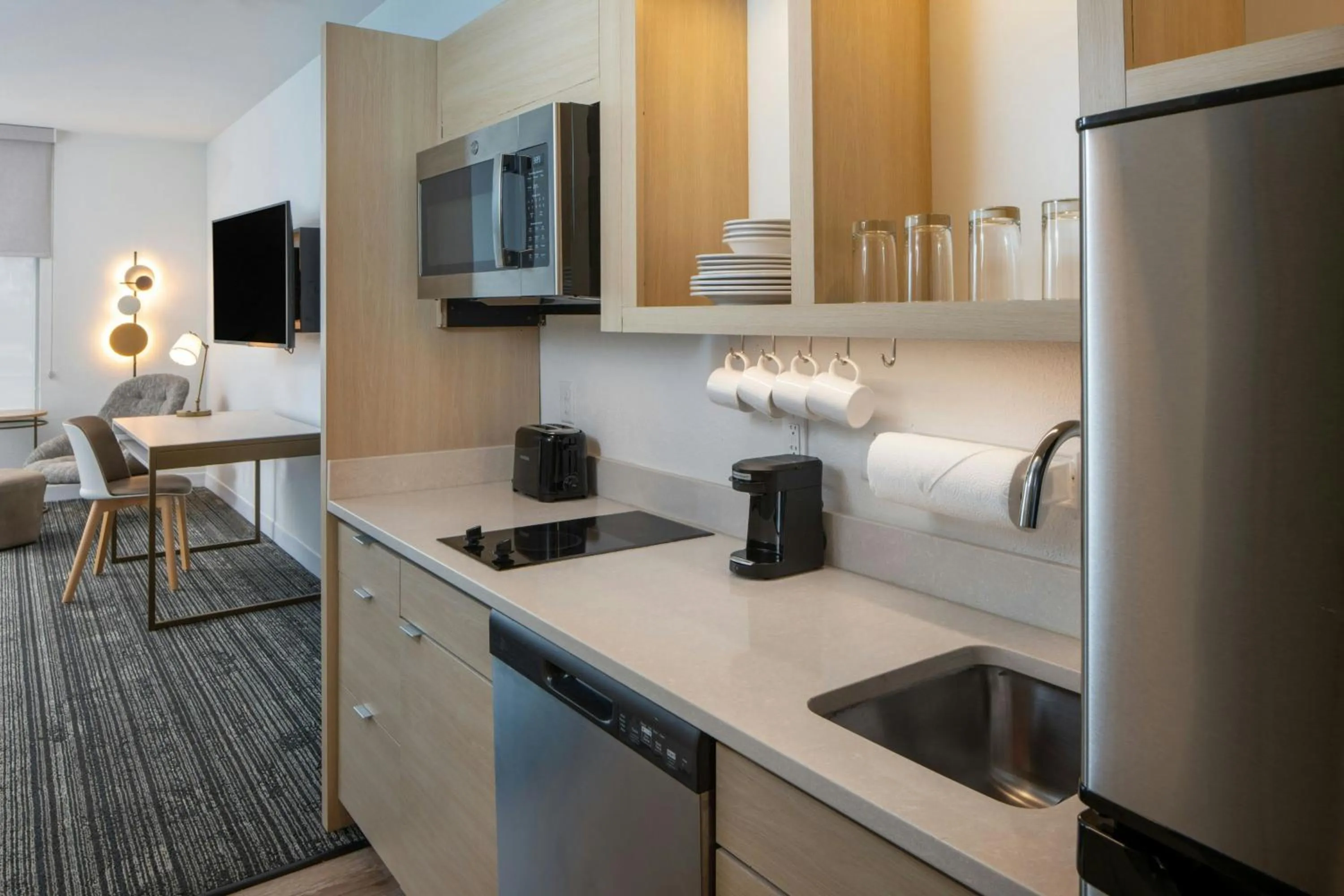 Kitchen or kitchenette in TownePlace Suites by Marriott Memphis Cordova