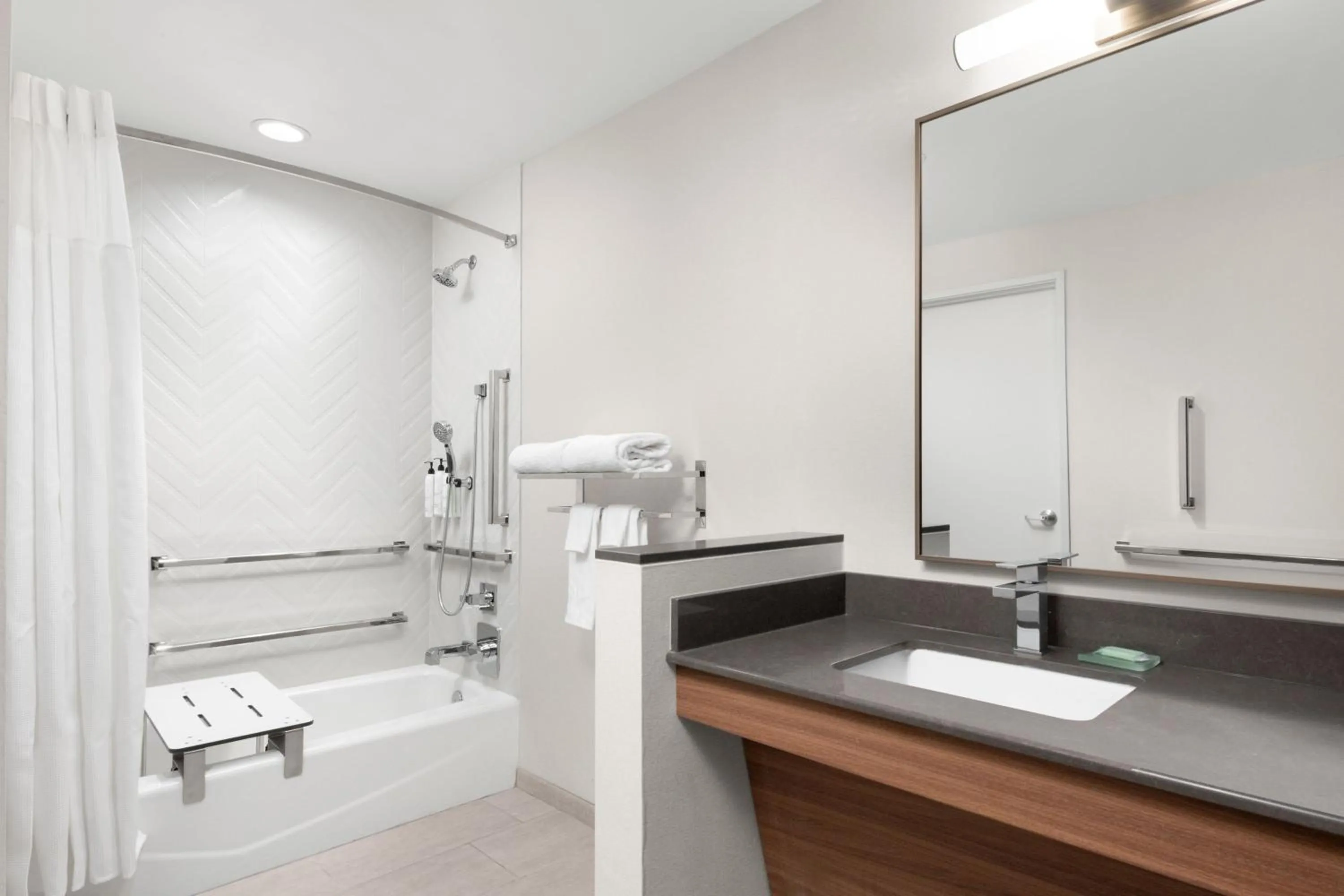 Bathroom in Fairfield by Marriott Inn & Suites Victorville