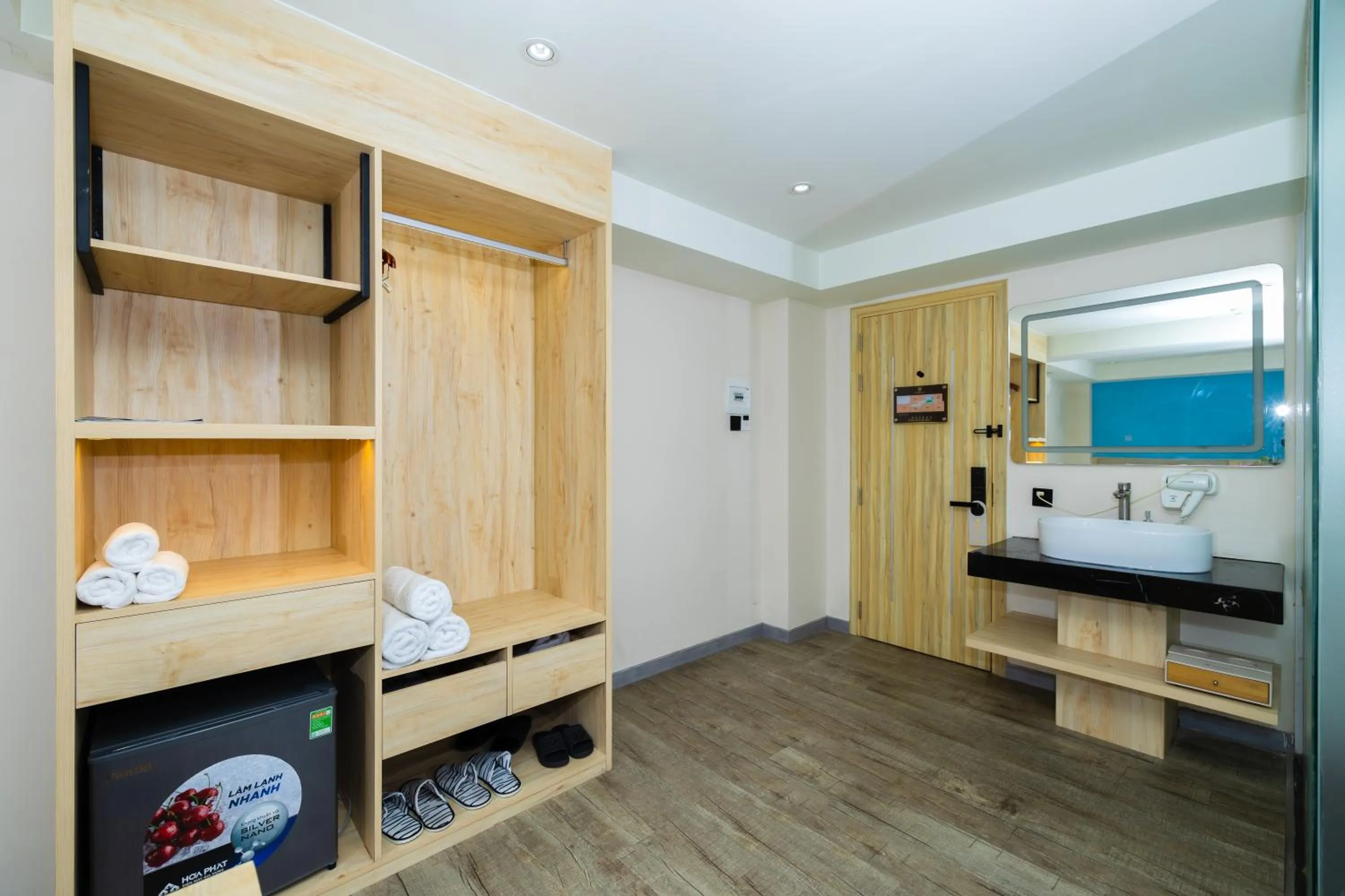 Kitchen or kitchenette, Bed in Khách sạn Phước Lộc Thọ 2 - 福禄寿