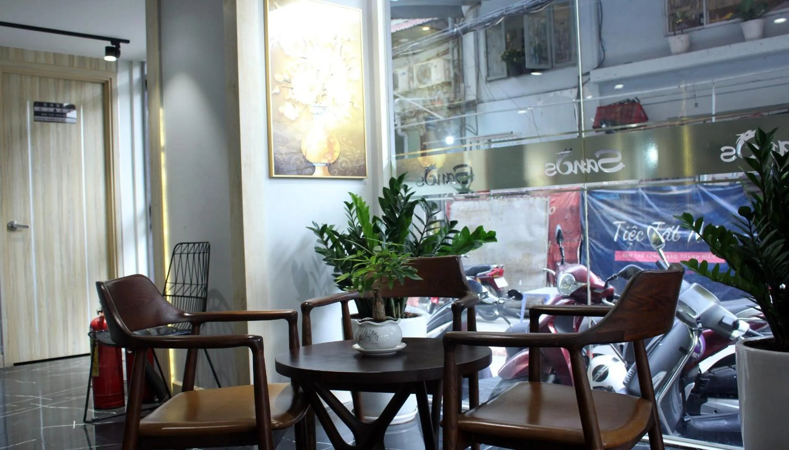 Restaurant/places to eat in Khách sạn Phước Lộc Thọ 2 - 福禄寿