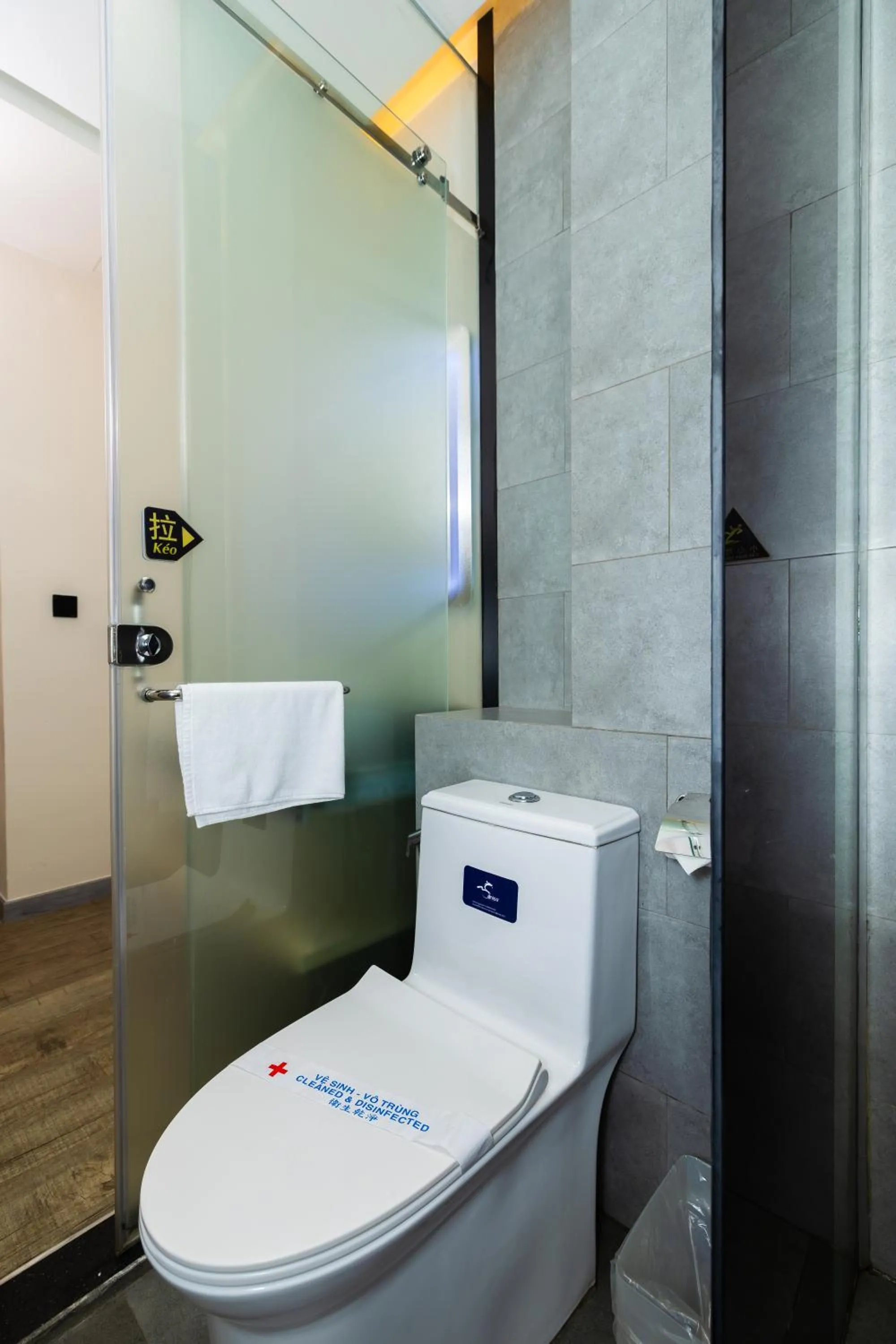 Bathroom in Khách sạn Phước Lộc Thọ 2 - 福禄寿