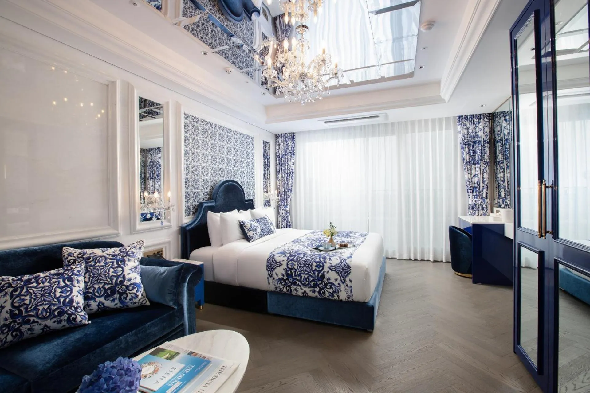 Bed in The Siena PRIMO