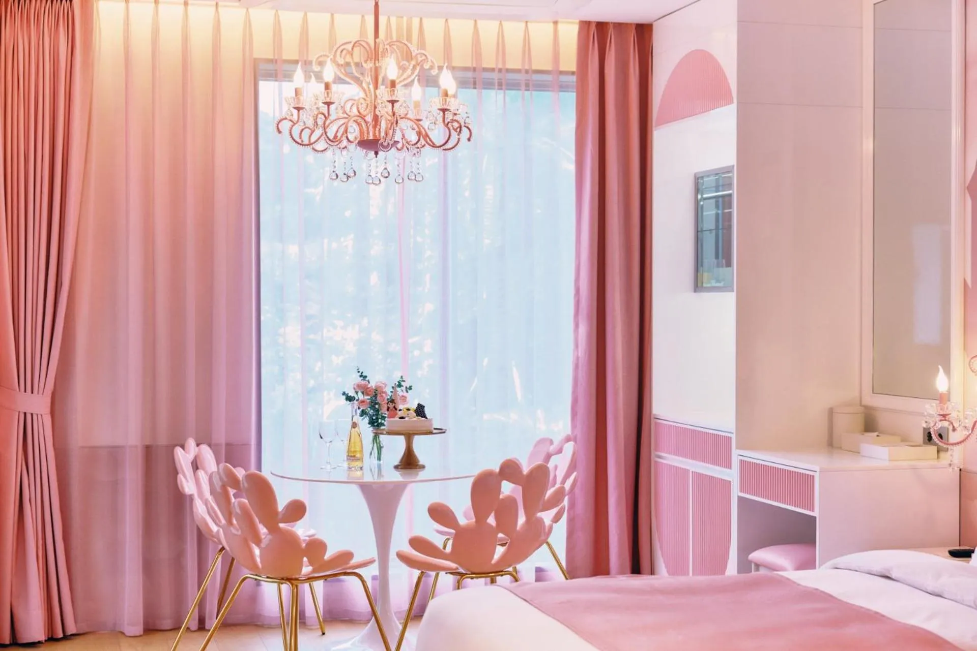 Bed in The Siena PRIMO