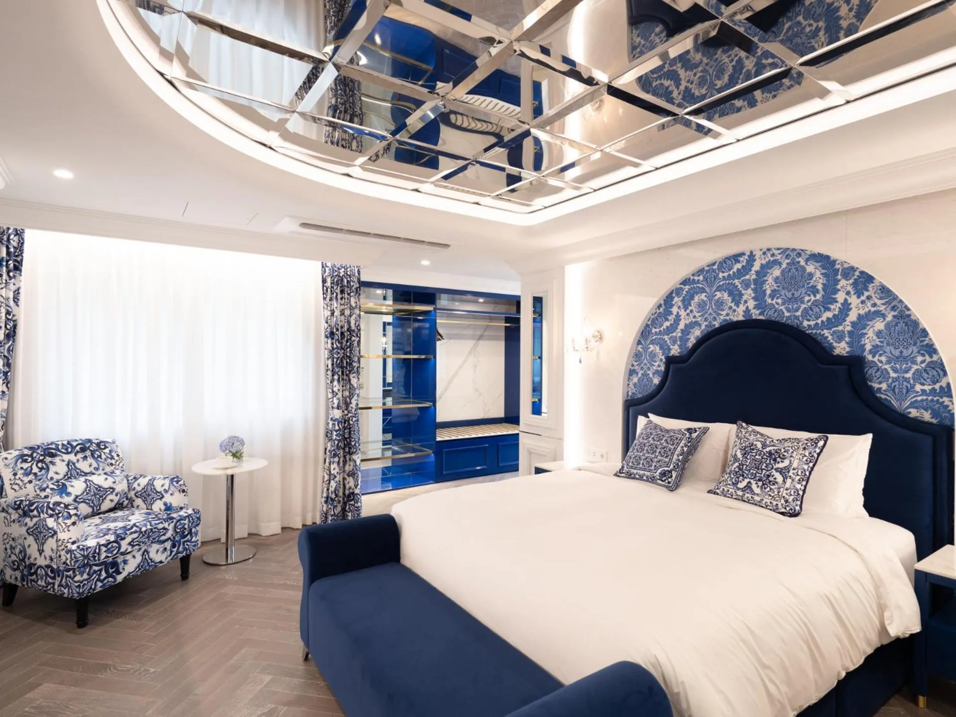 Bed in The Siena PRIMO