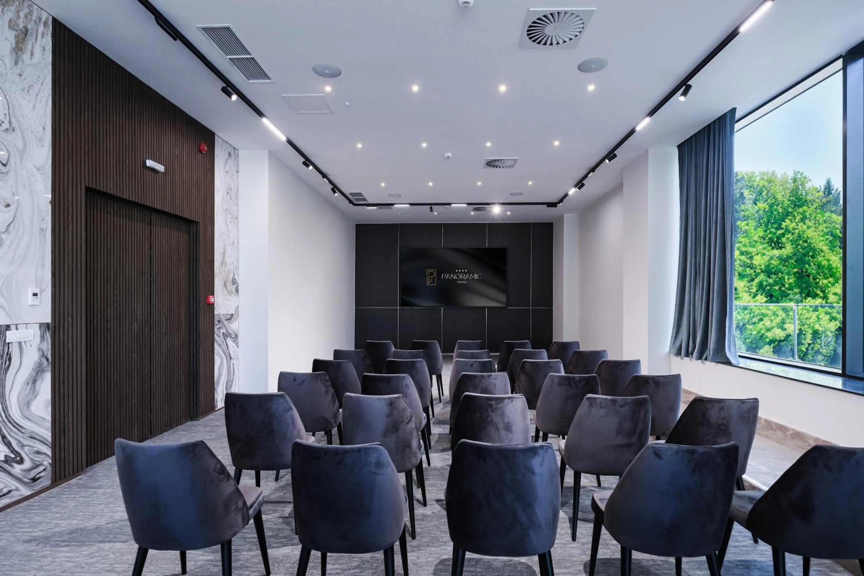 Meeting/conference room in Panoramic Mamaia Hotel