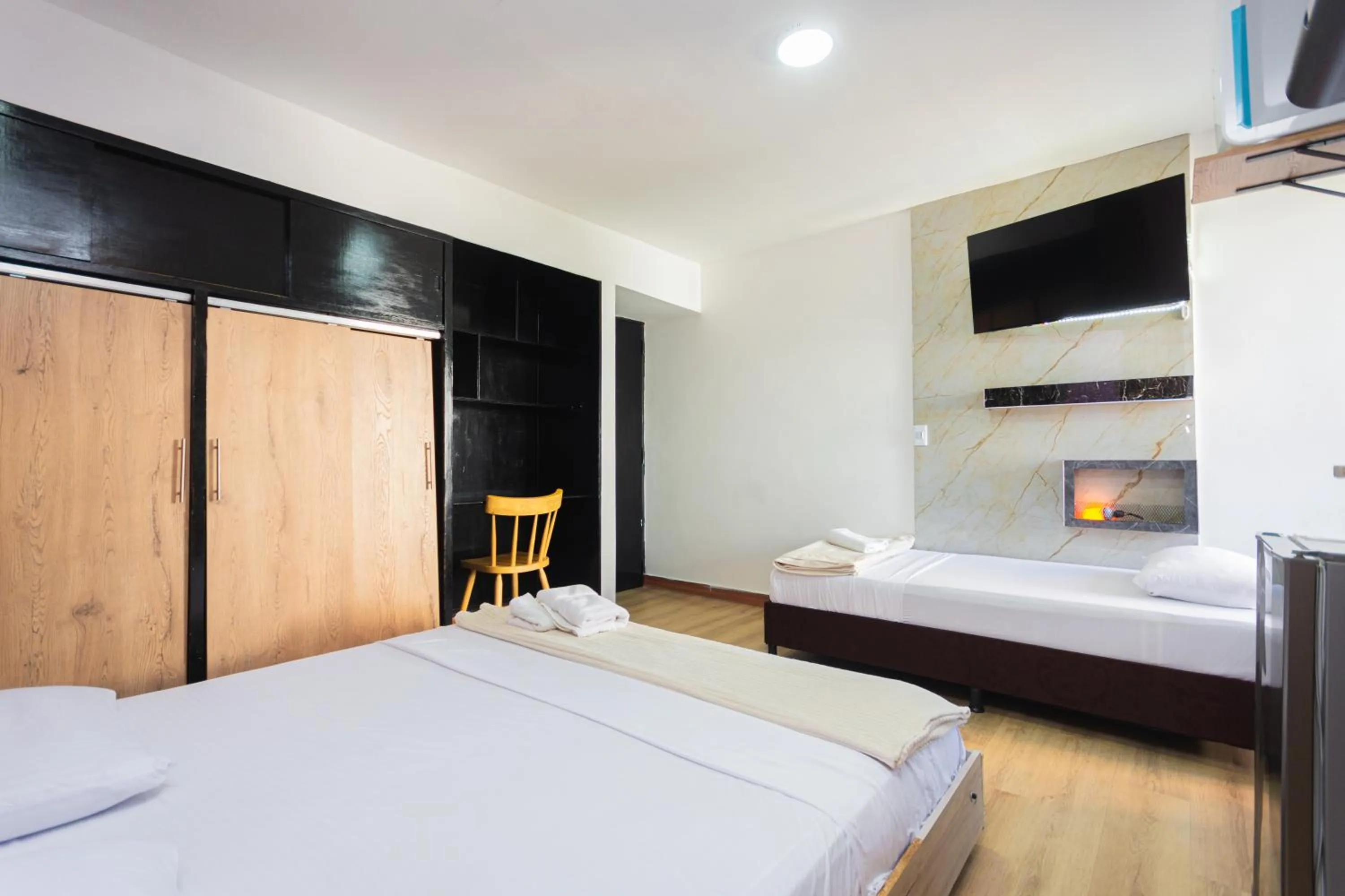 Bedroom, Bed in Hotel Lares 70 Laureles