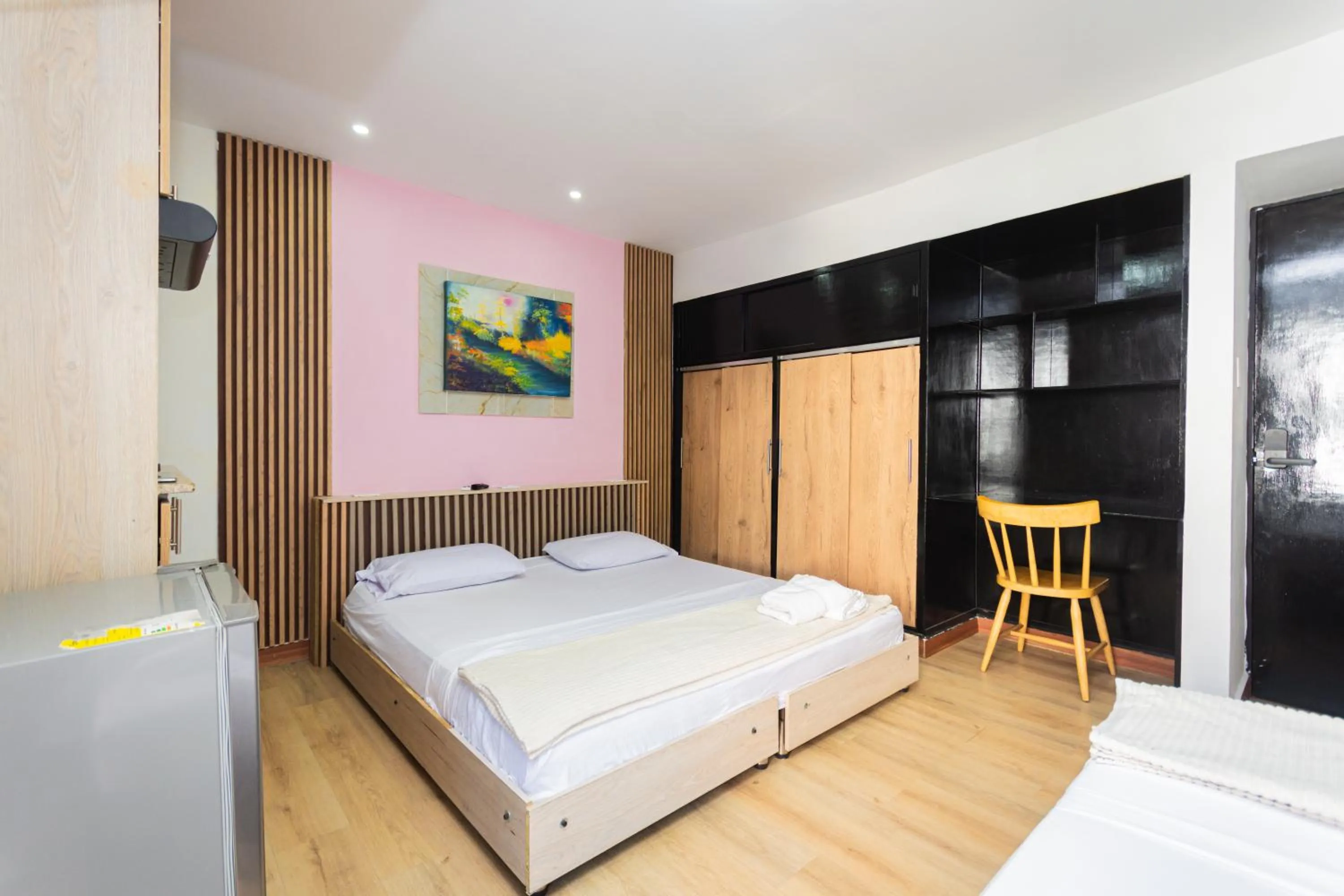 Photo of the whole room, Bed in Hotel Lares 70 Laureles