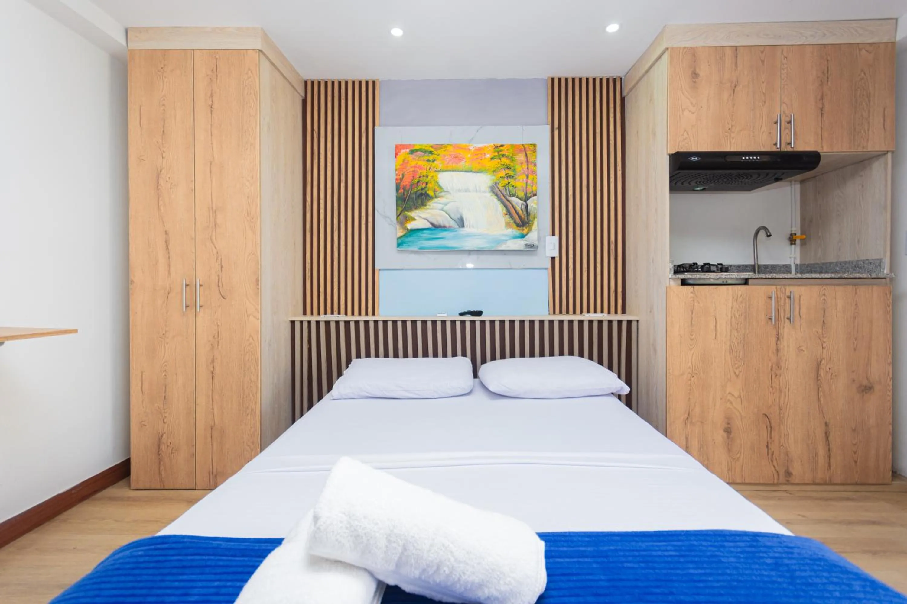 Photo of the whole room, Bed in Hotel Lares 70 Laureles