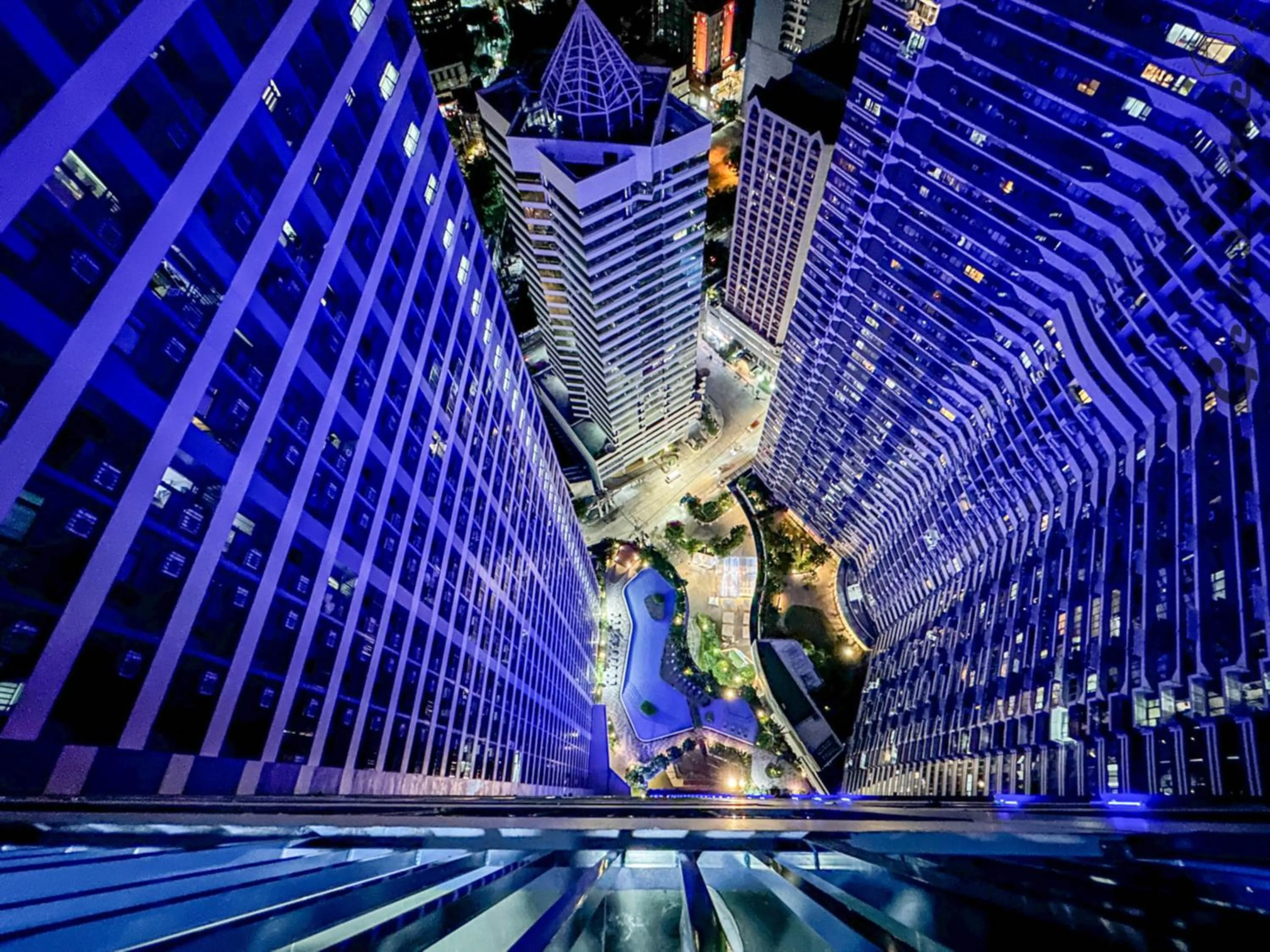 Night in GemstoneBR in SMDC Air Residences