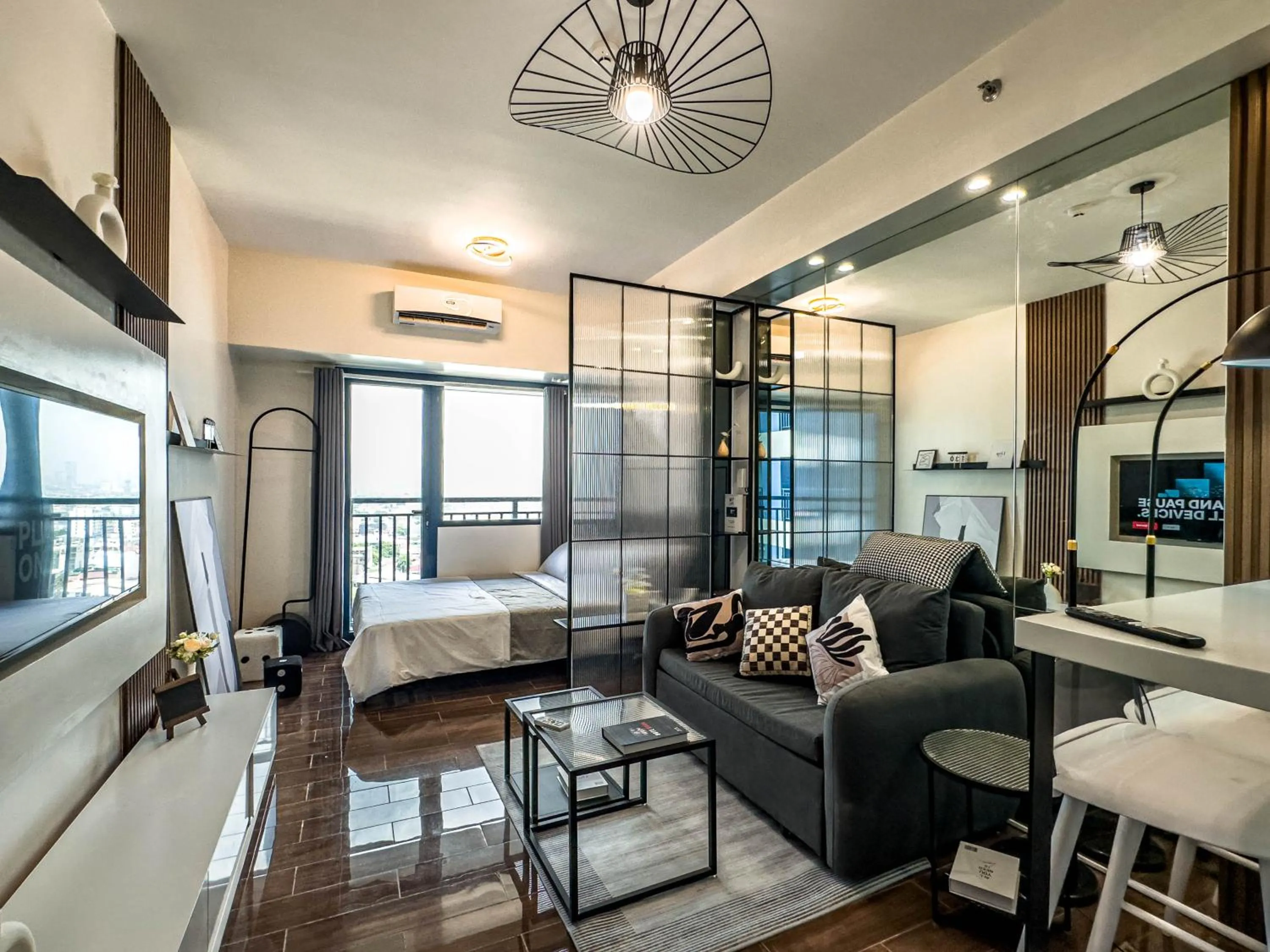 Bed in GemstoneBR in SMDC Air Residences