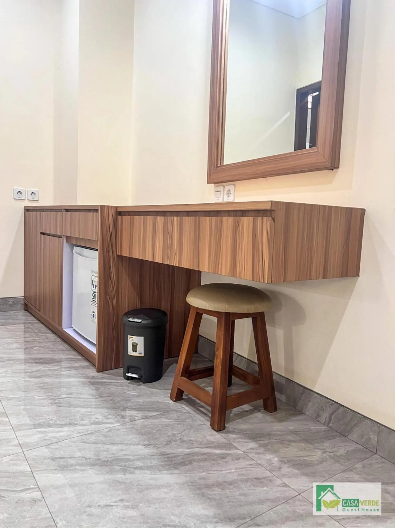 hair dresser in Casa Verde Guesthouse