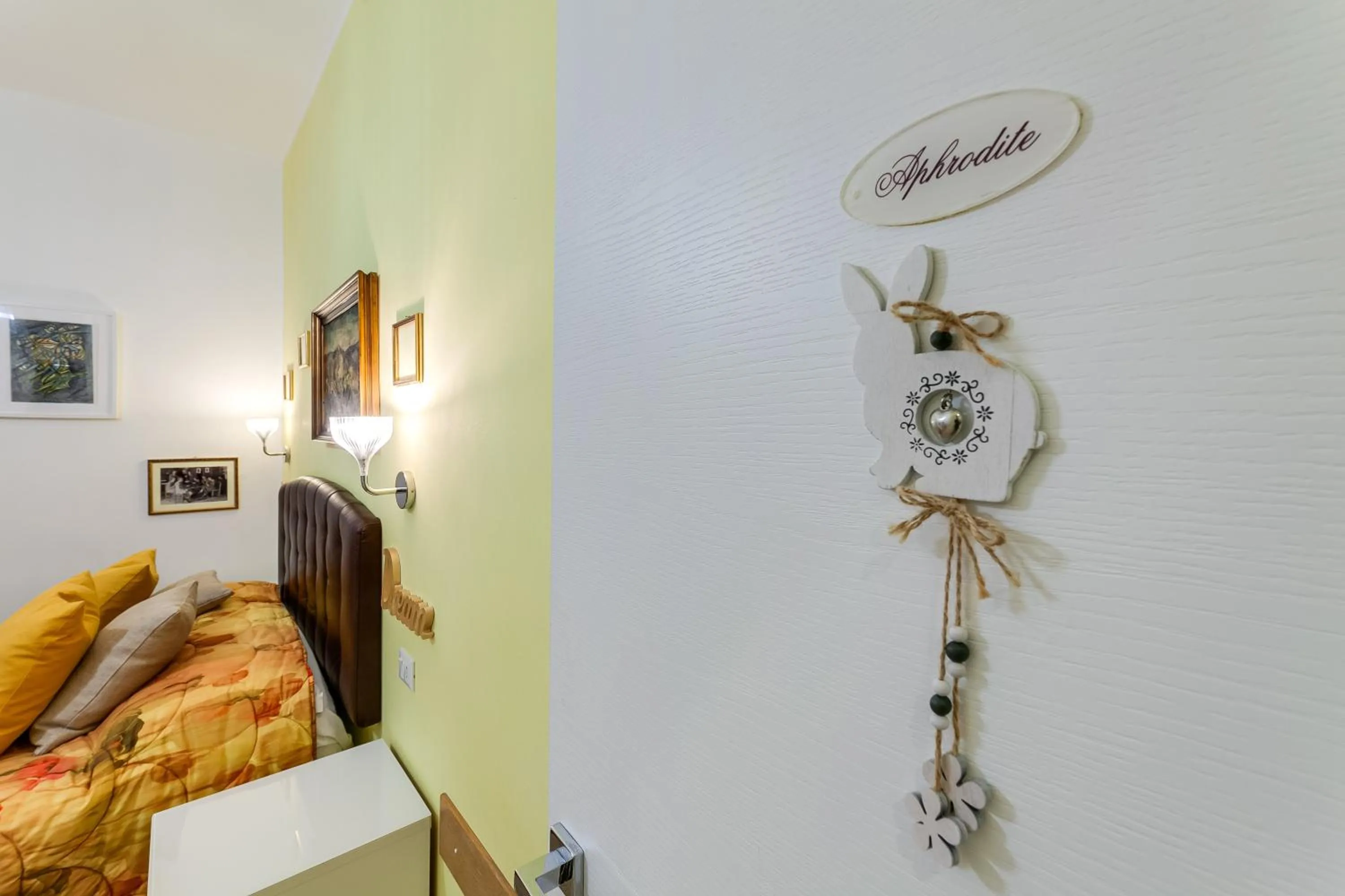 Decorative detail, Bed in St. Peter's Relax