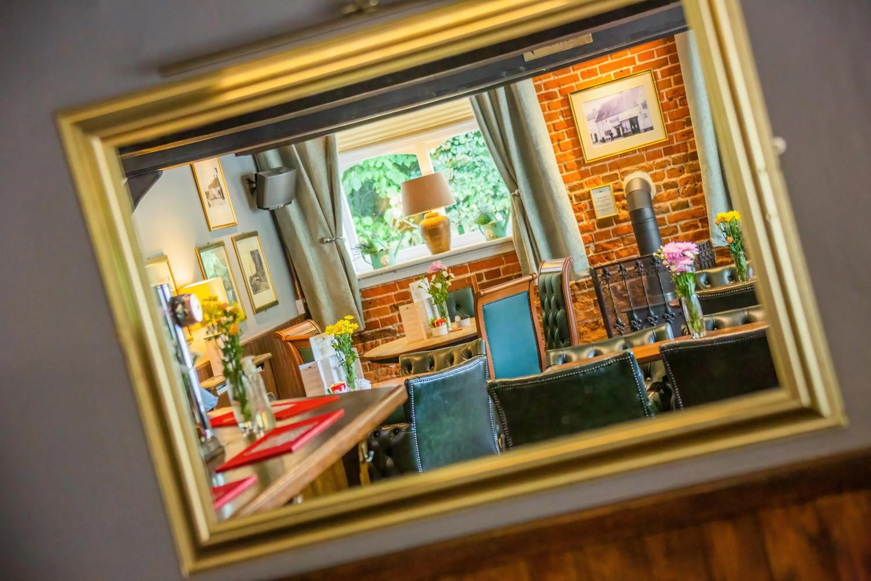 Restaurant/places to eat in The Black Swan Inn