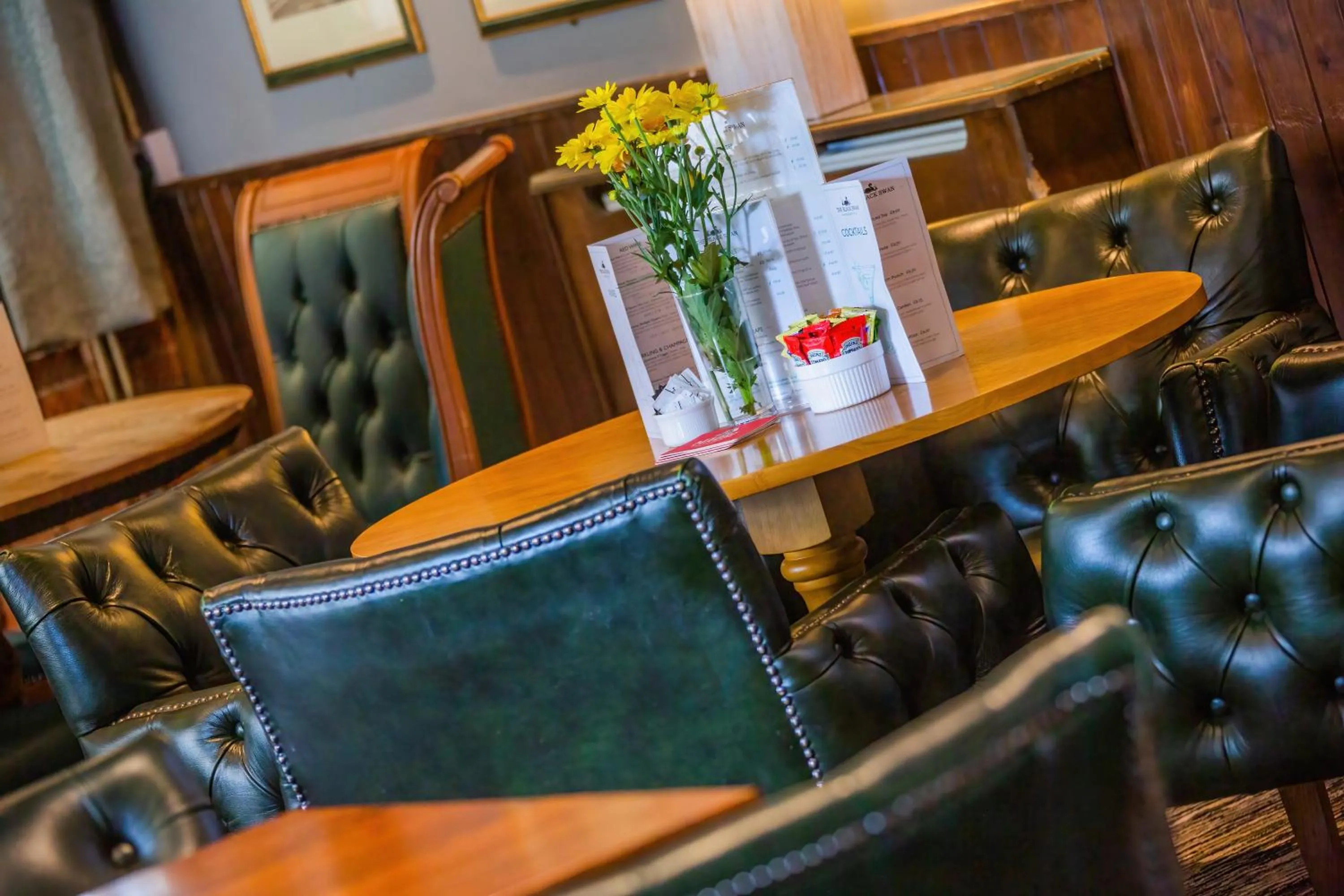 Restaurant/places to eat in The Black Swan Inn