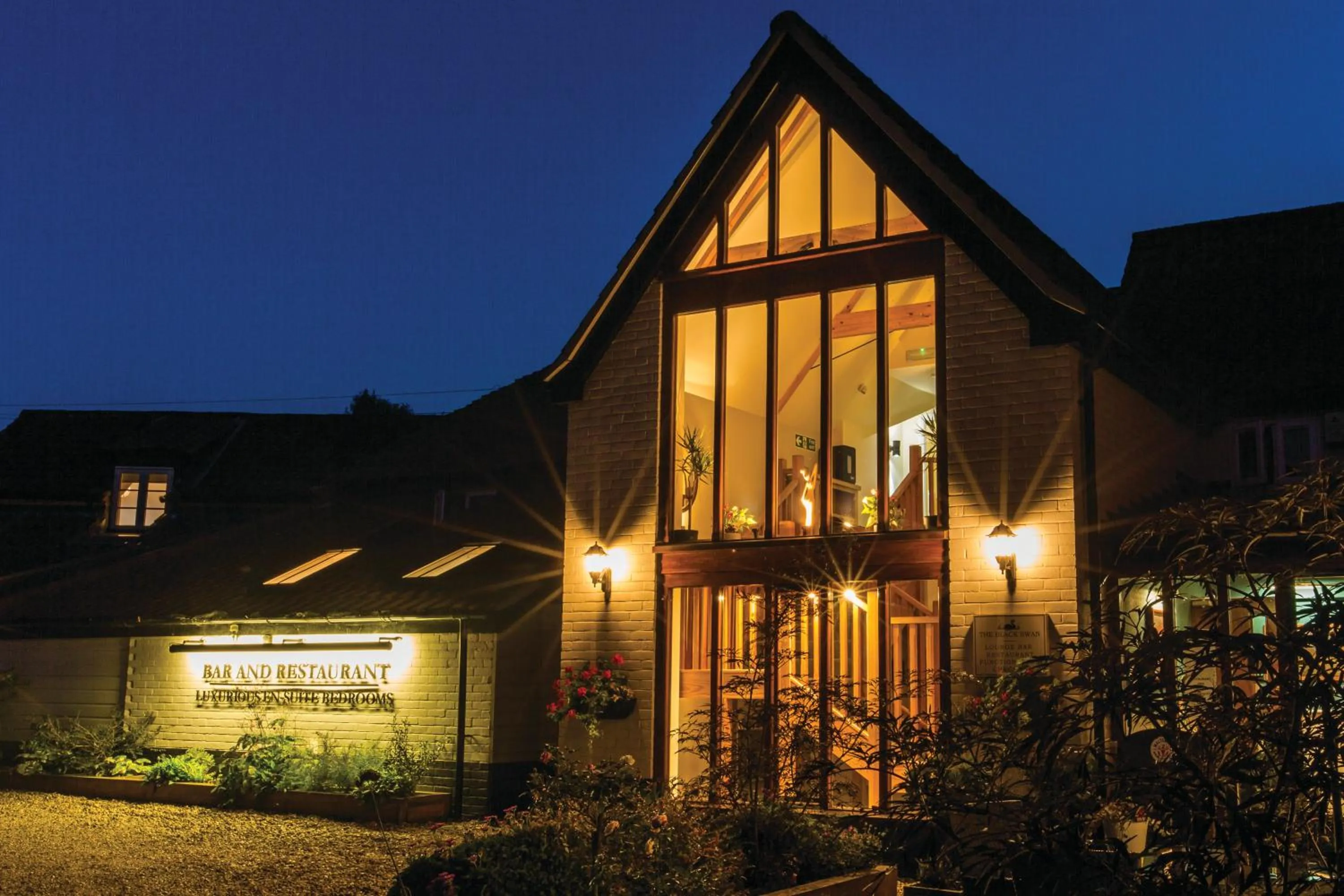 Facade/entrance in The Black Swan Inn