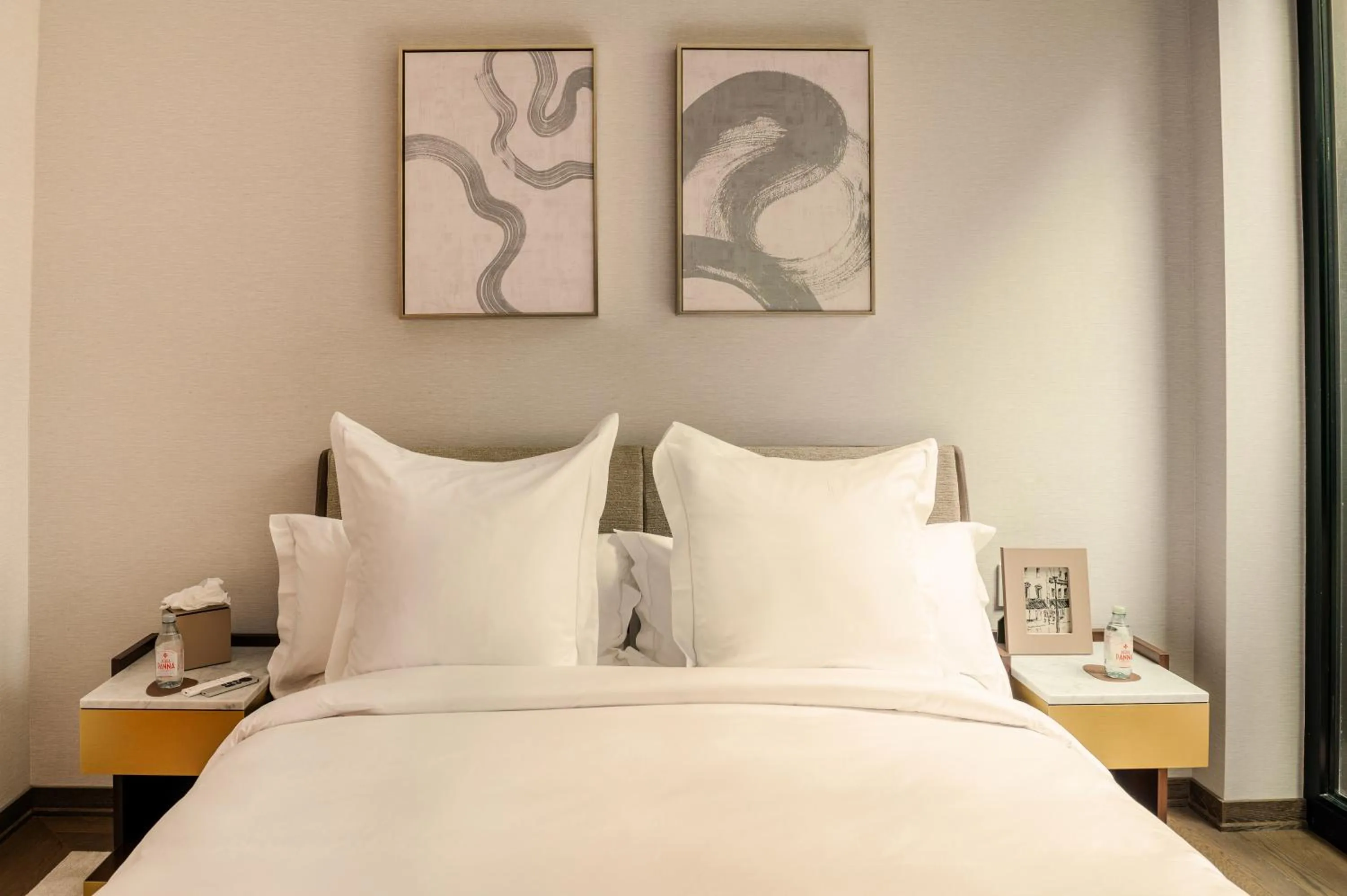 Bedroom, Bed in Maison Hudson