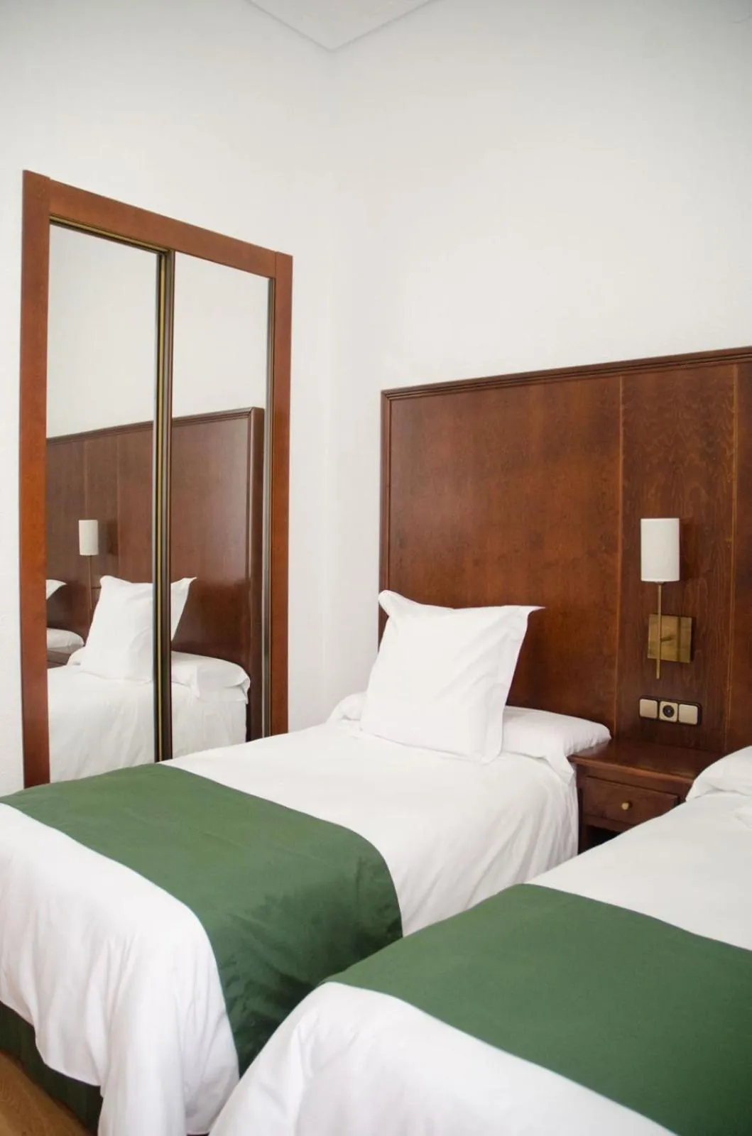 Bed in Hotel Balneario de Marmolejo