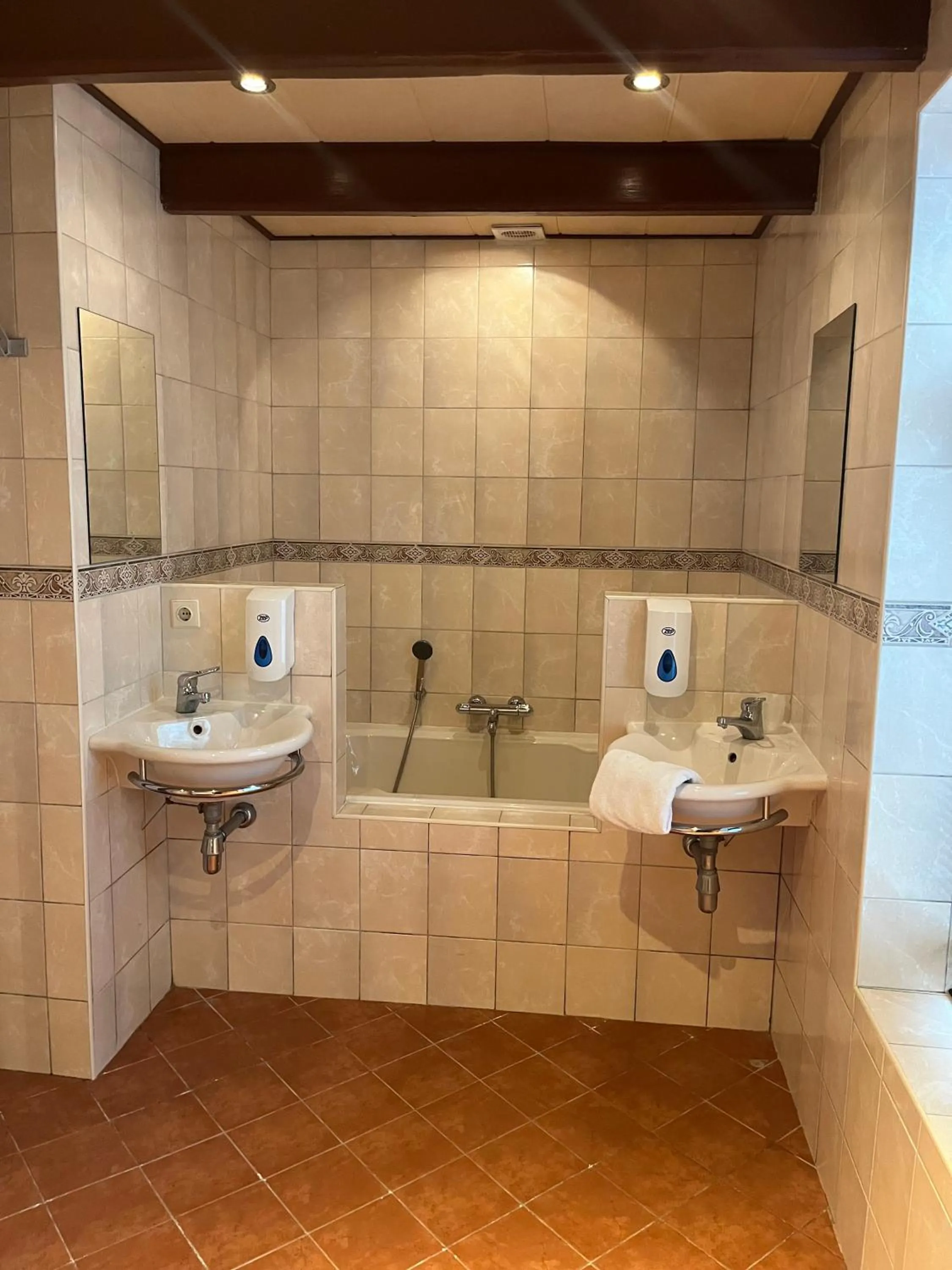 Bathroom in Hotel Waddengenot