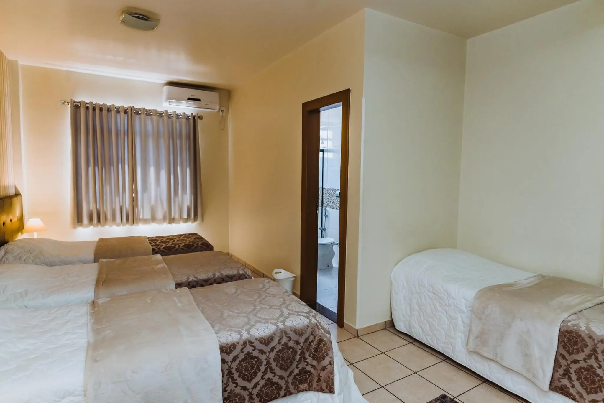 Bed in Cafezal Palace Hotel