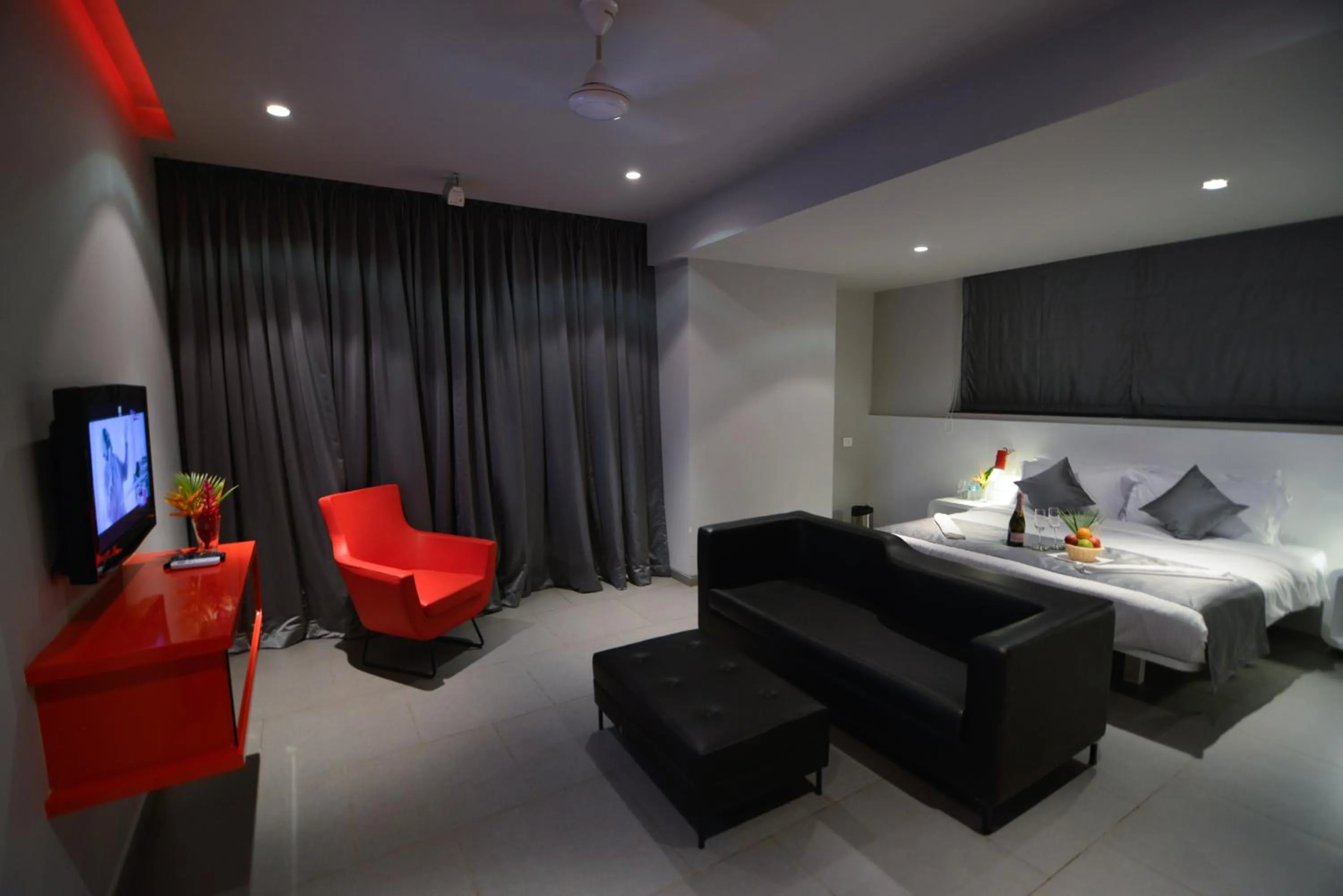 Photo of the whole room in SinQ Party Hotel - No Male Stags Allowed