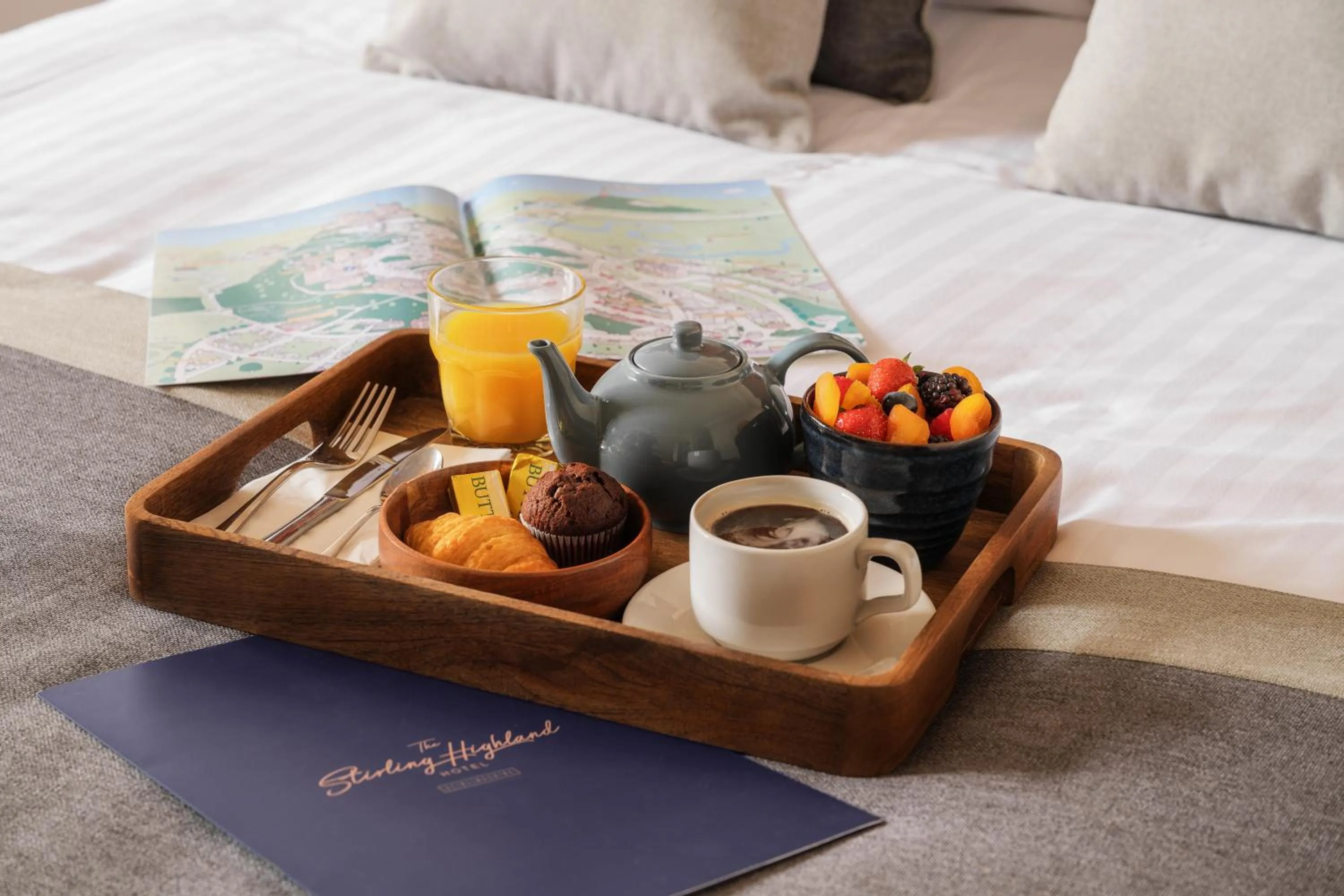 Bed in Stirling Highland Hotel- Part of the Cairn Collection