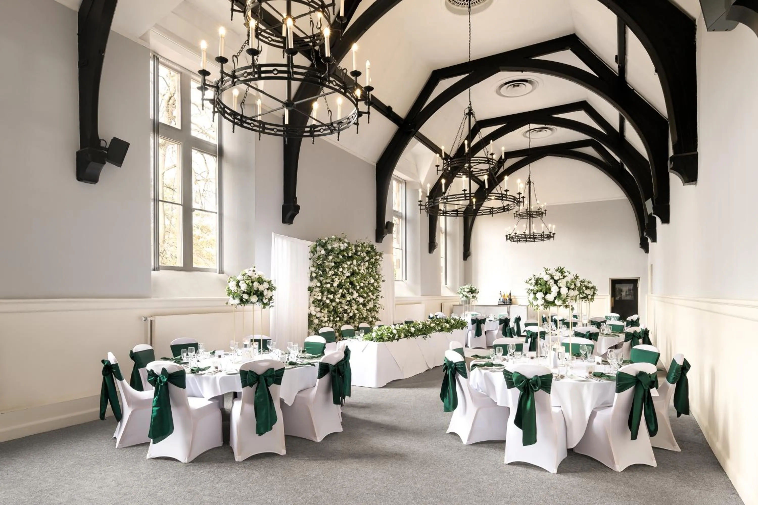 wedding in Stirling Highland Hotel- Part of the Cairn Collection