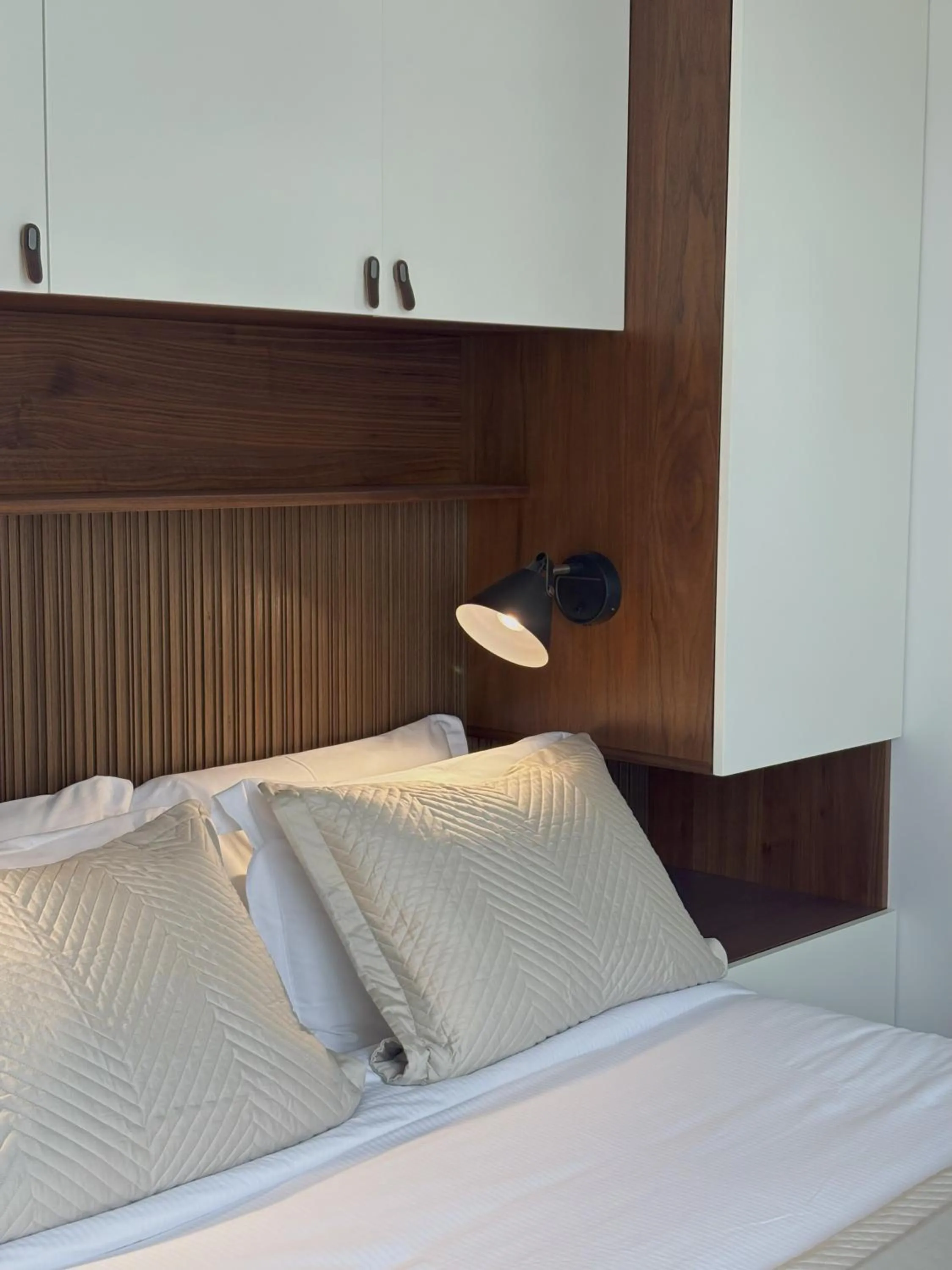 Bed in Montmartre Residence