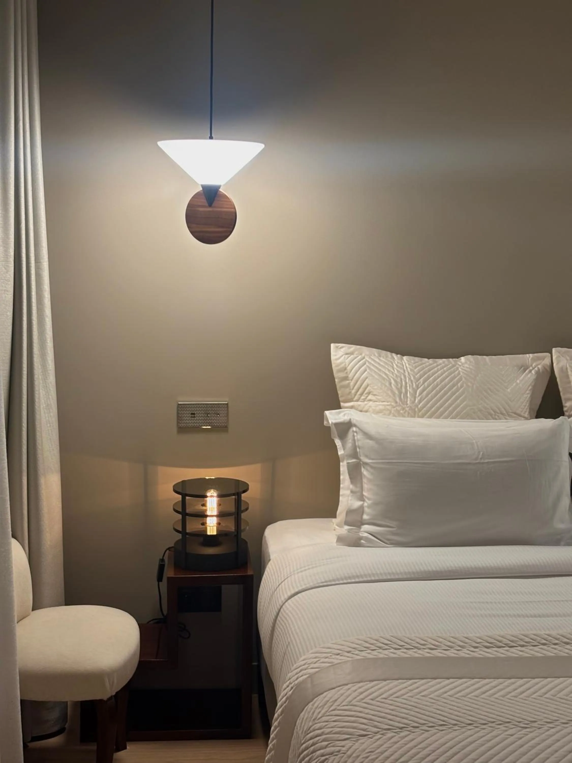 Bedroom, Bed in Montmartre Residence