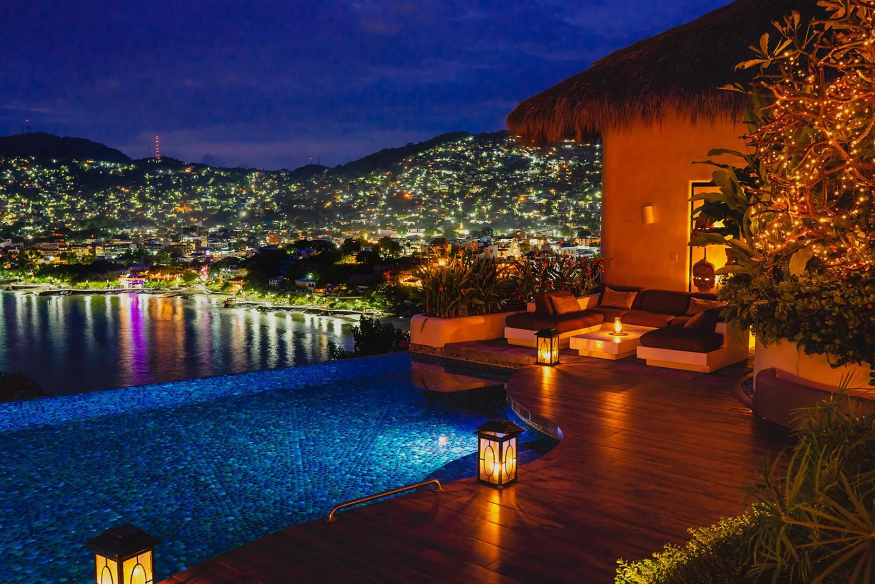 City view in Tentaciones Hotel & Lounge Pool - Adults Only