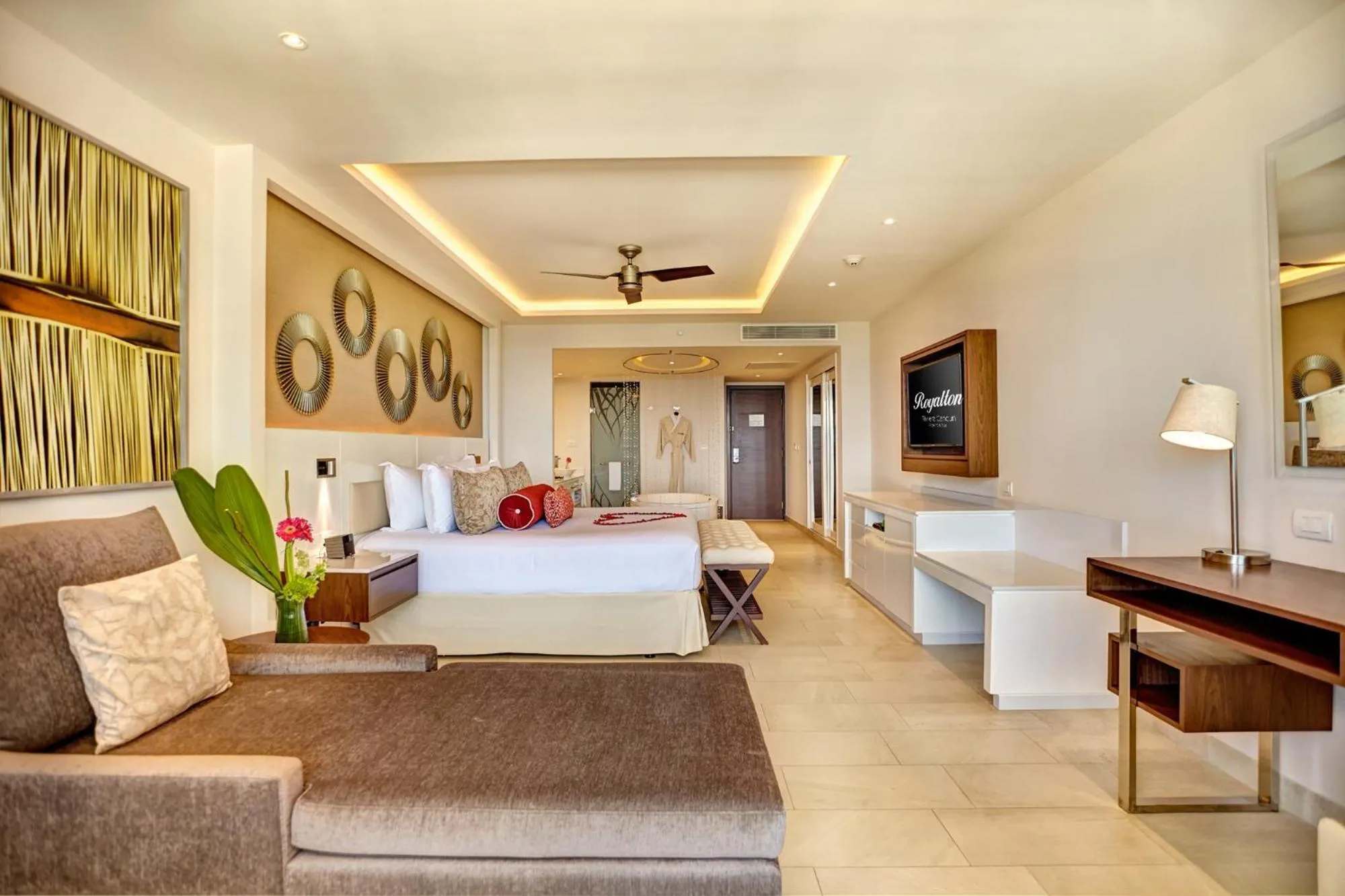 Bedroom, Bed in Royalton Hideaway Riviera Cancun, An Autograph Collection All-Inclusive Resort - Adults Only