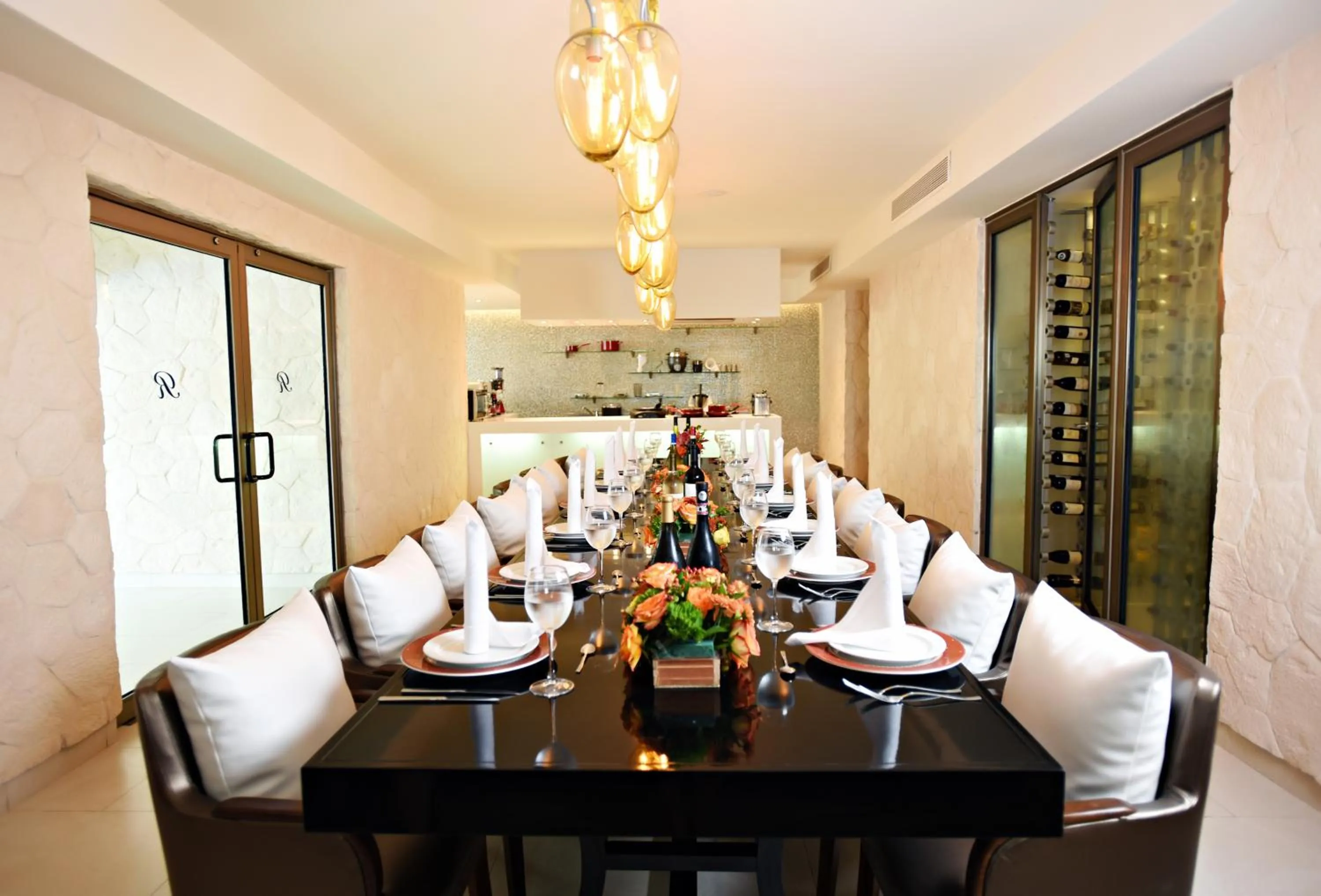 Restaurant/places to eat in Royalton Hideaway Riviera Cancun, An Autograph Collection All-Inclusive Resort - Adults Only