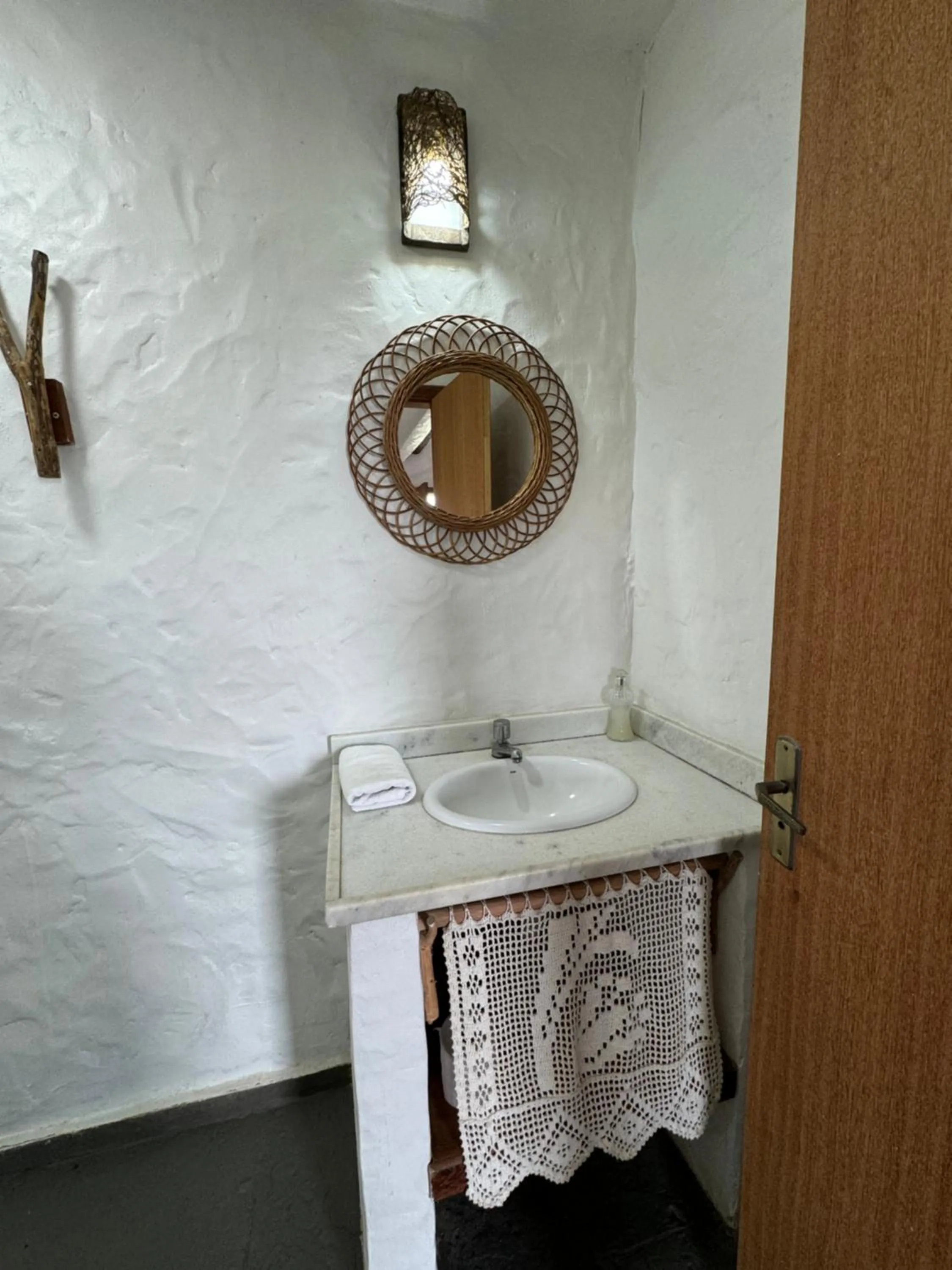 Bathroom in Pousada Casa Morango - Praia do Rosa - SC