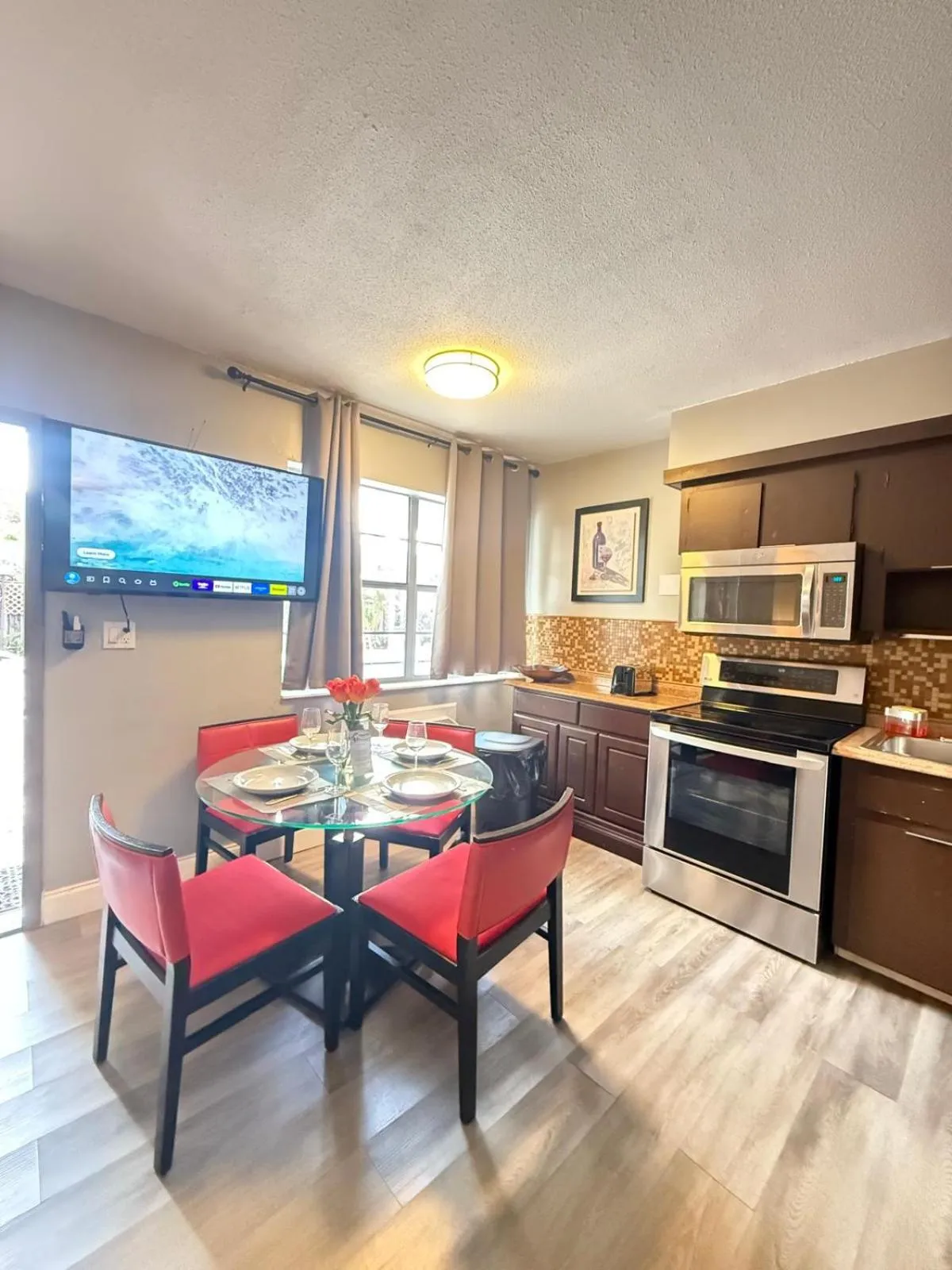 Sheridan Suites Apartments