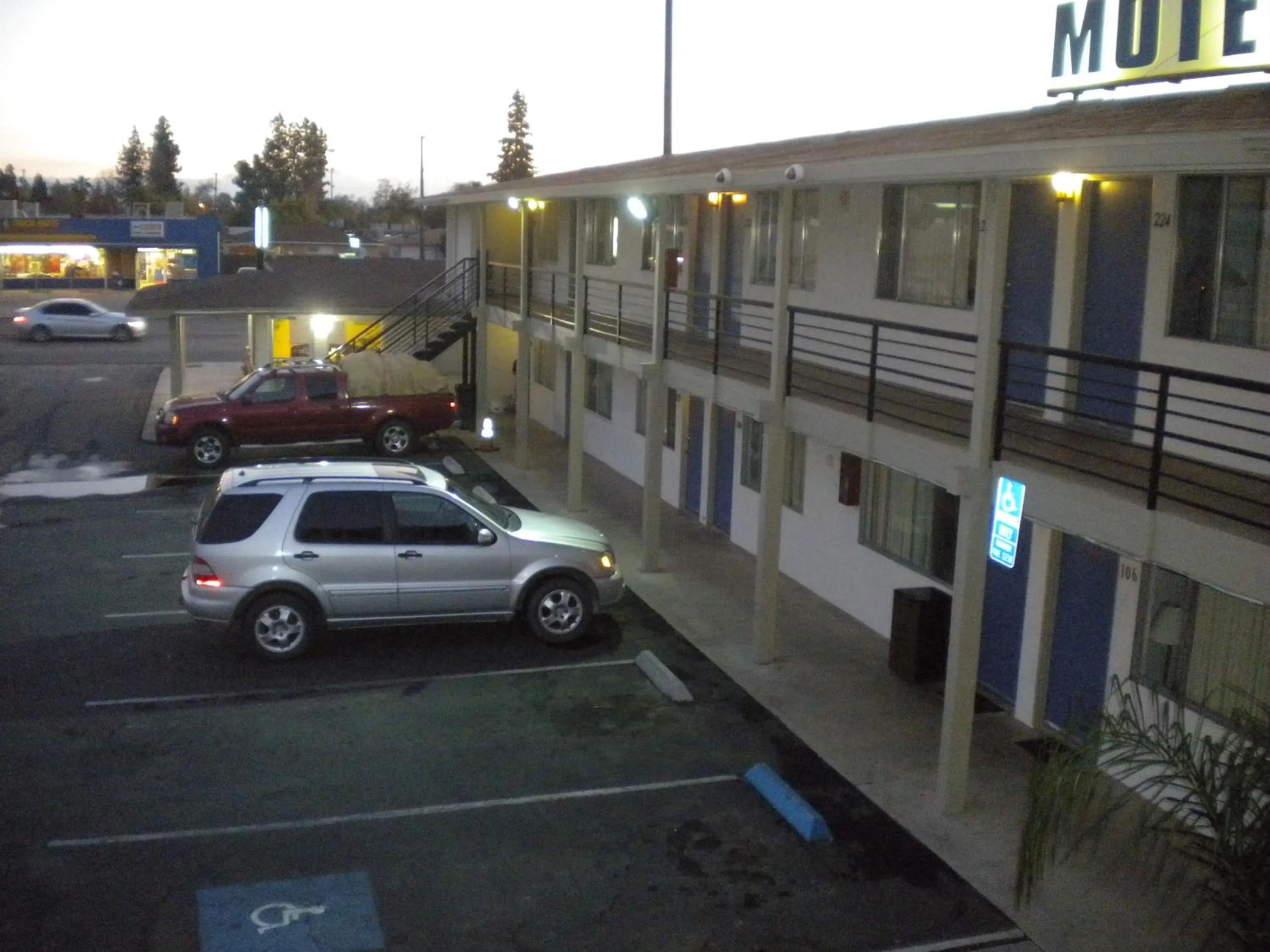 Property building in Wasco Inn