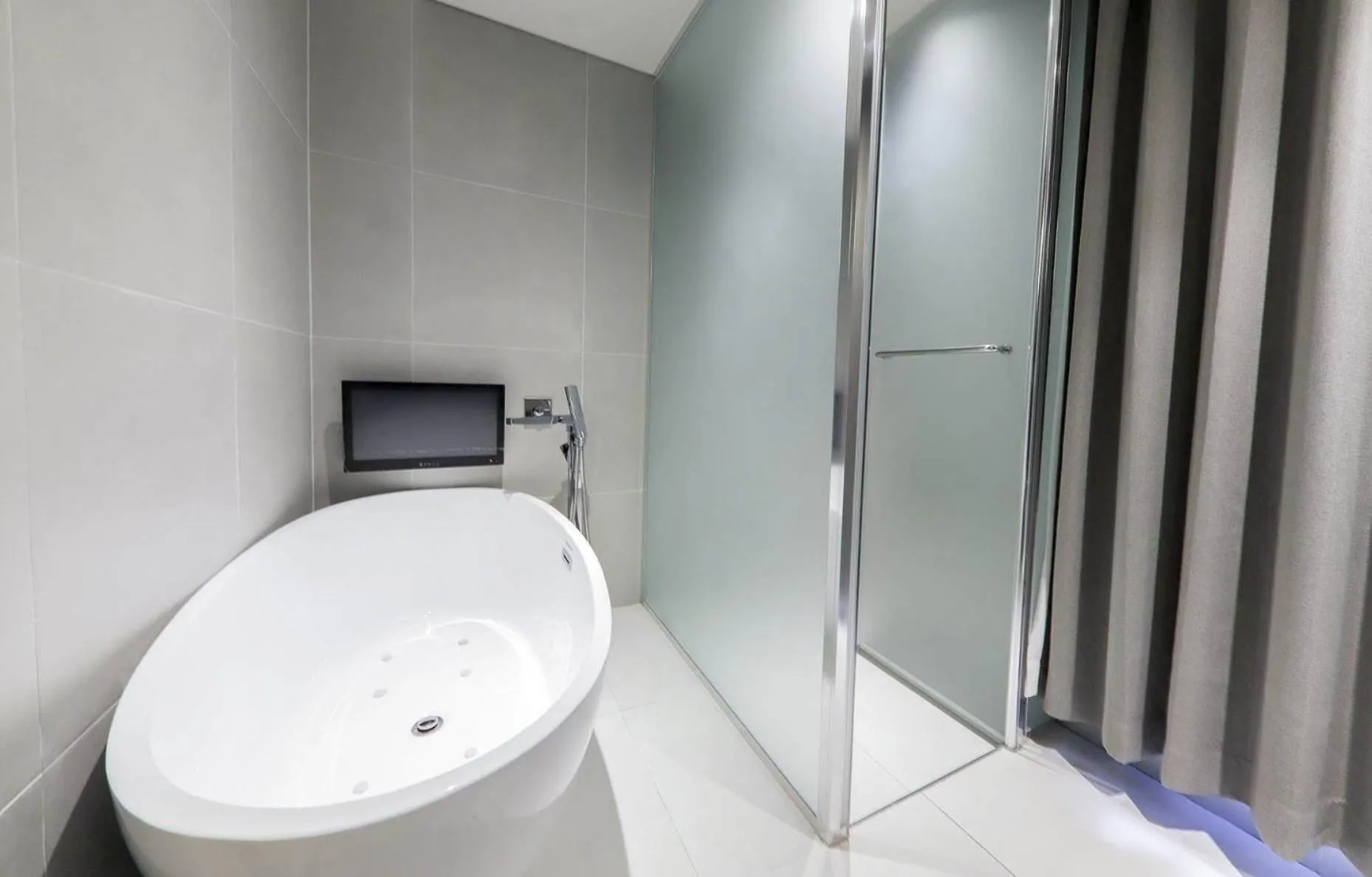 뮤트호텔 대연 MUTE HOTEL Daeyeon Busan