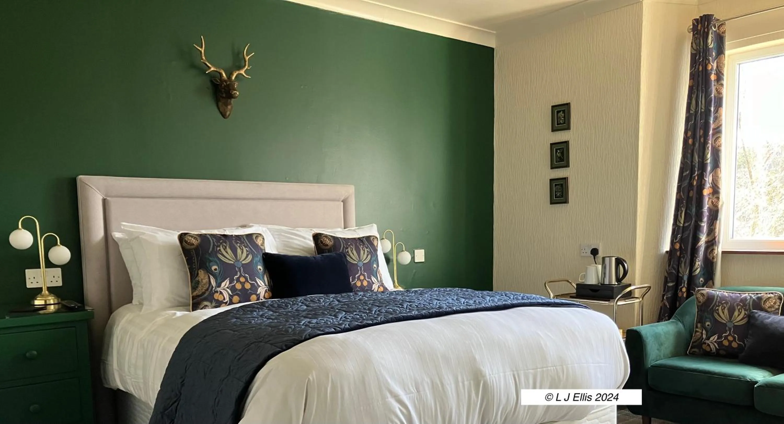 Bedroom, Bed in Foyers House