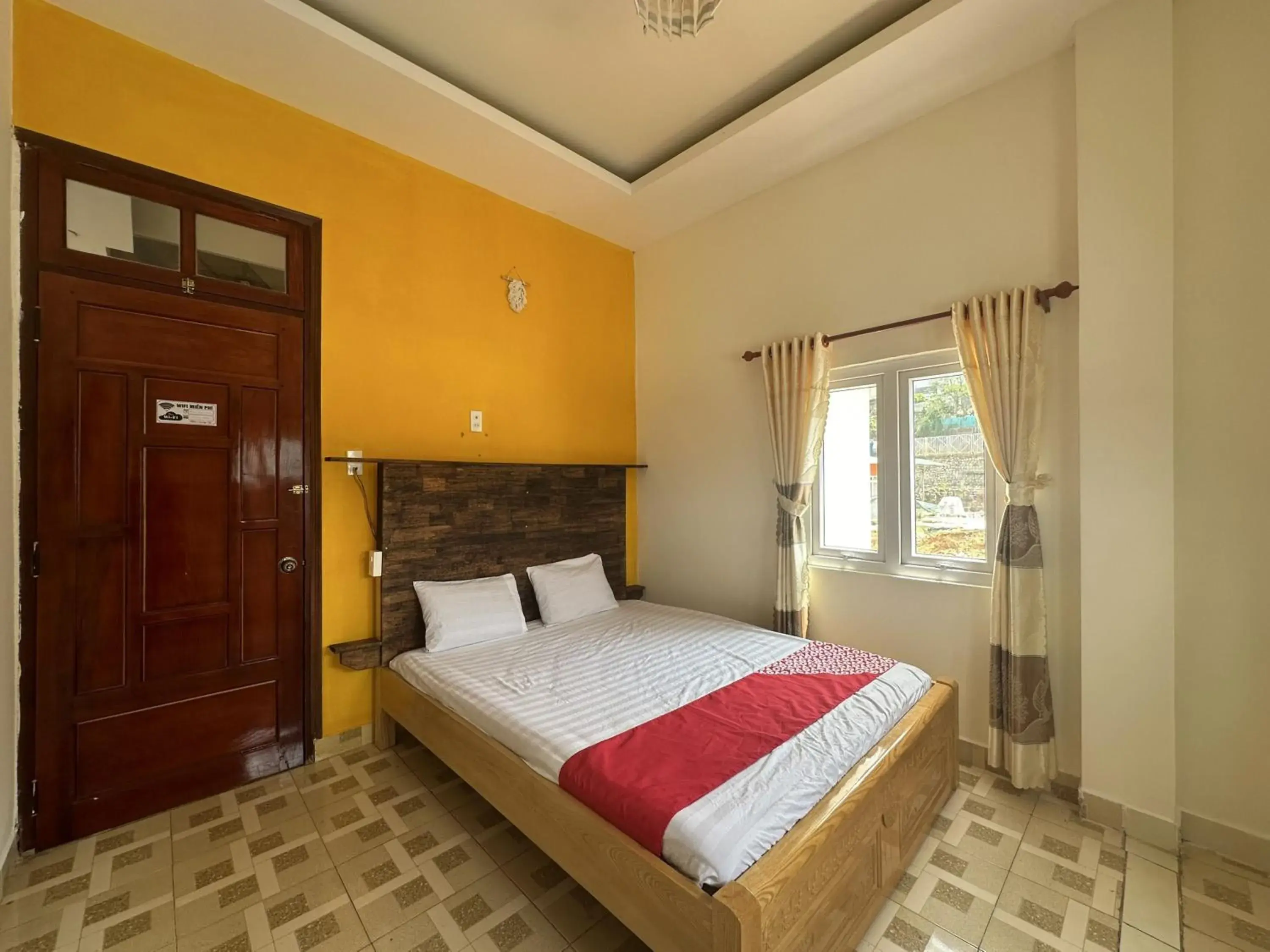 Superior Double Room in SPOT ON 1229 Happy Dream Homestay Superior Double Room in SPOT ON 1229 Happy Dream Homestay