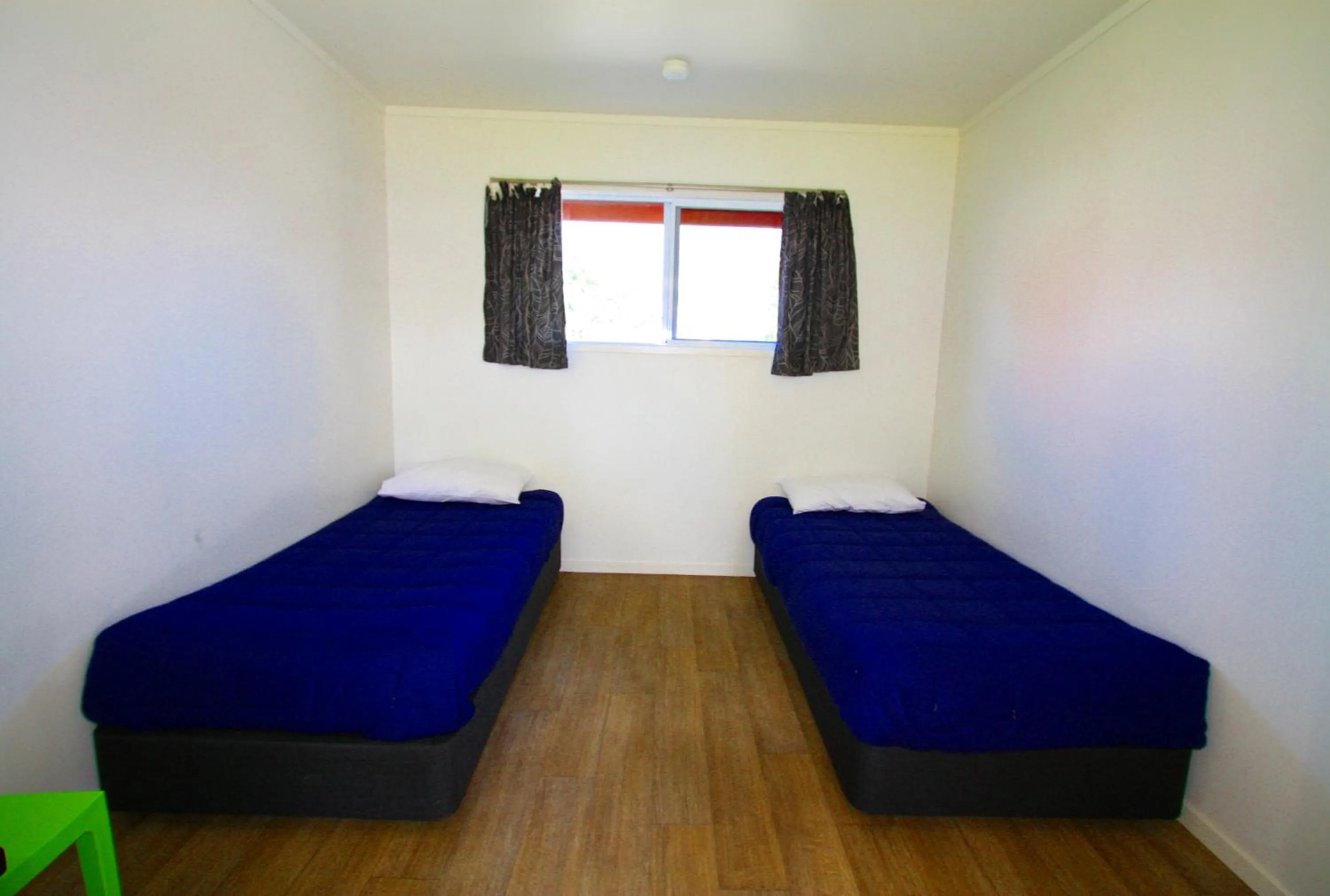 Bed in Waikanae Beach TOP 10 Holiday Park
