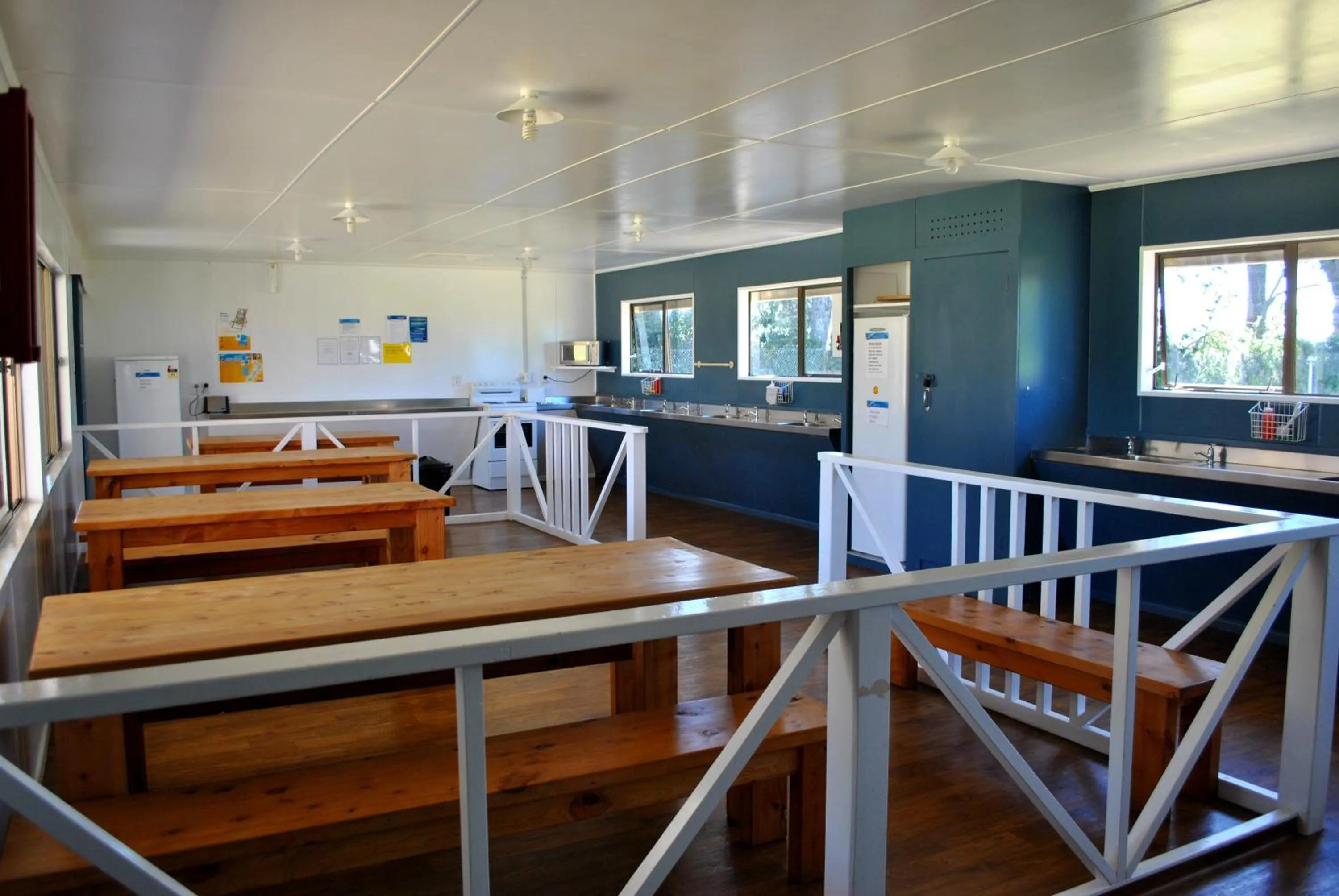 BBQ facilities in Waikanae Beach TOP 10 Holiday Park