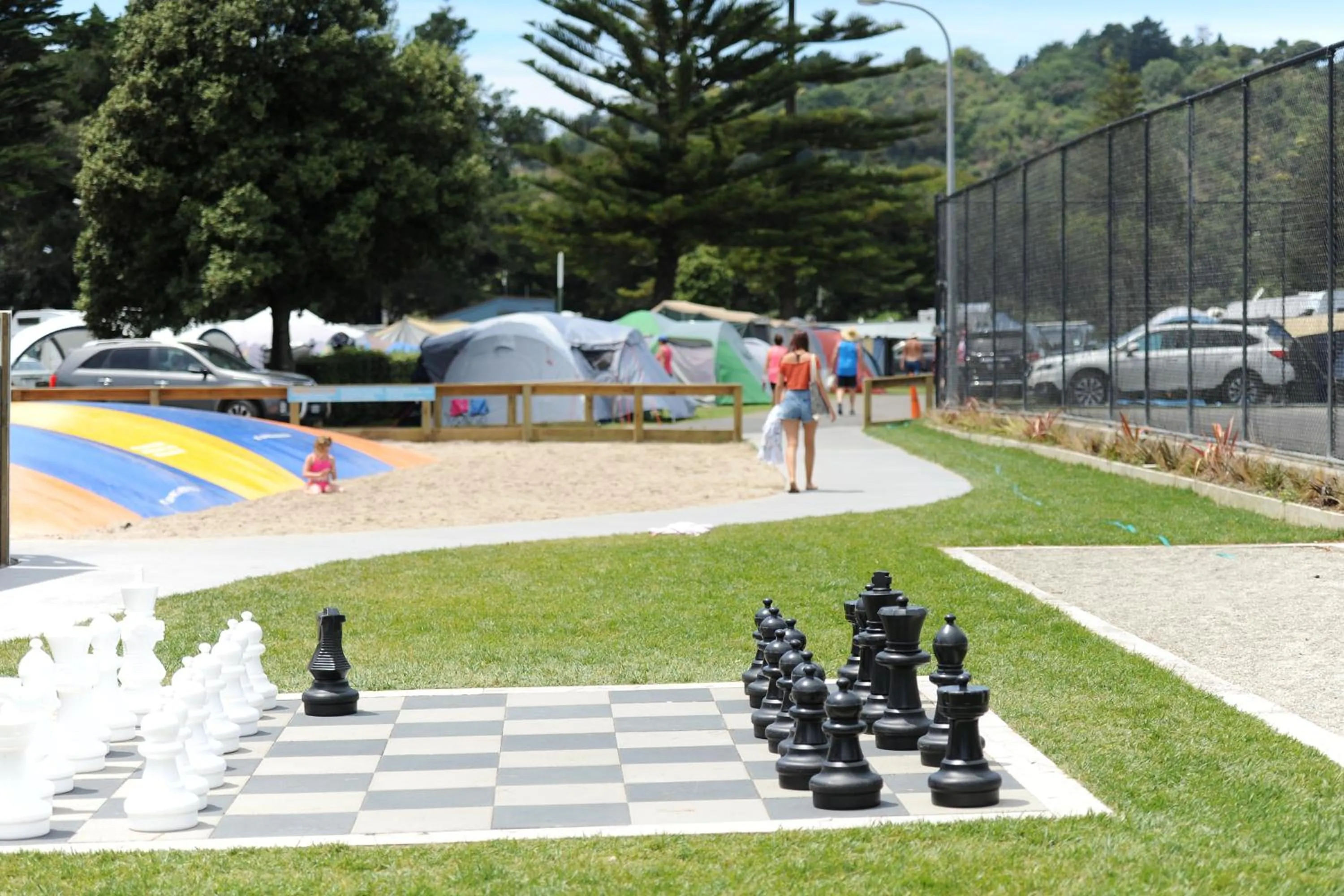 Day in Waikanae Beach TOP 10 Holiday Park